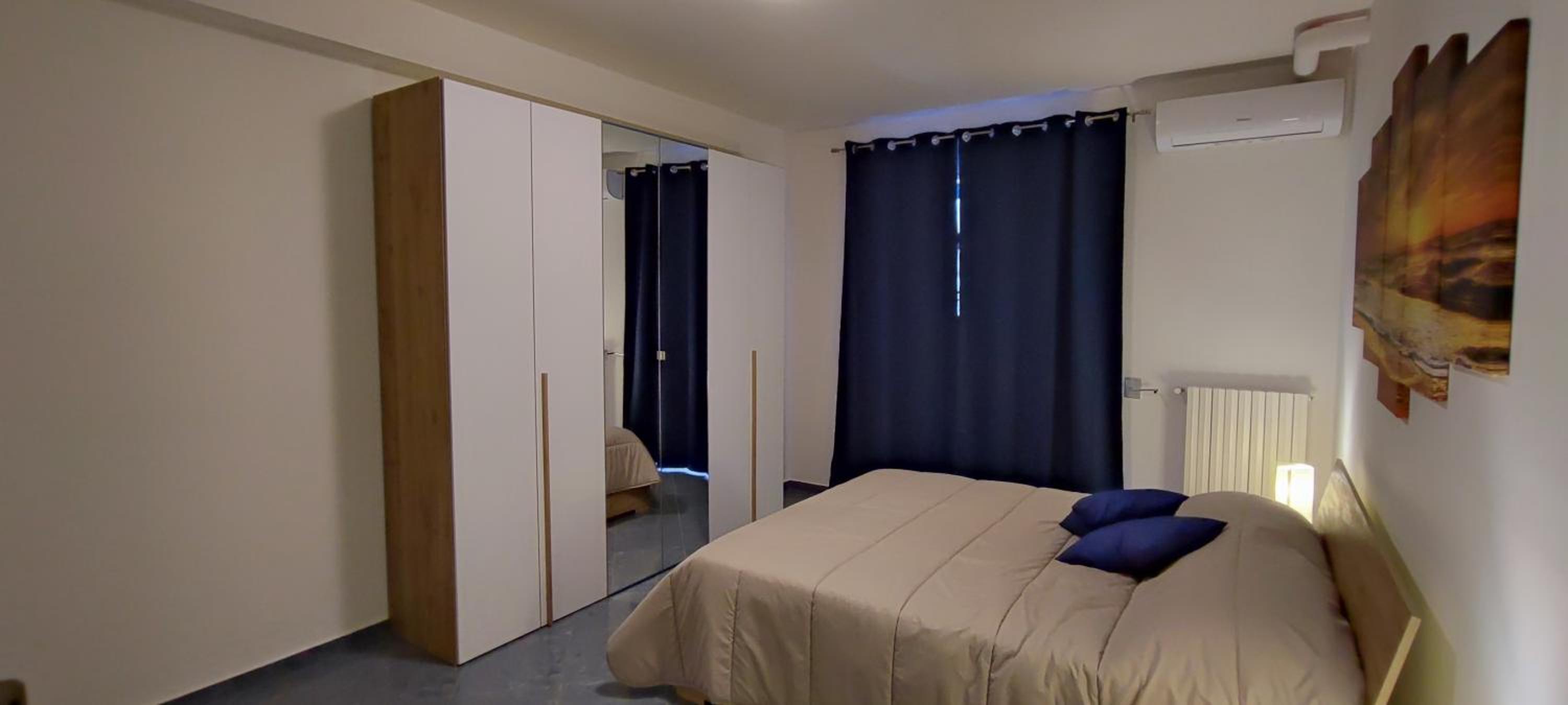 Deluxe Double Room with Balcony photo 2