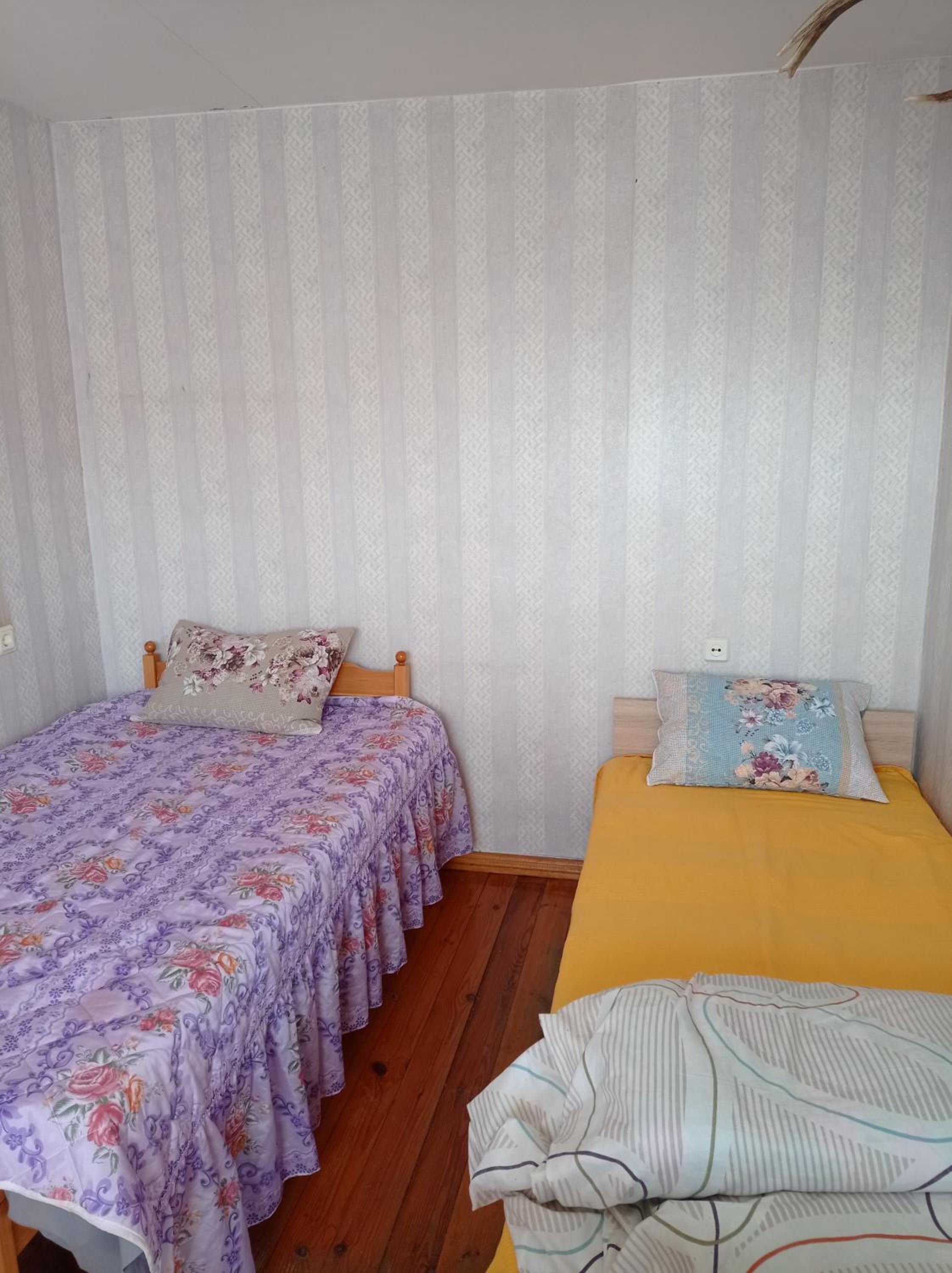 Economy Triple Room - Photo 1