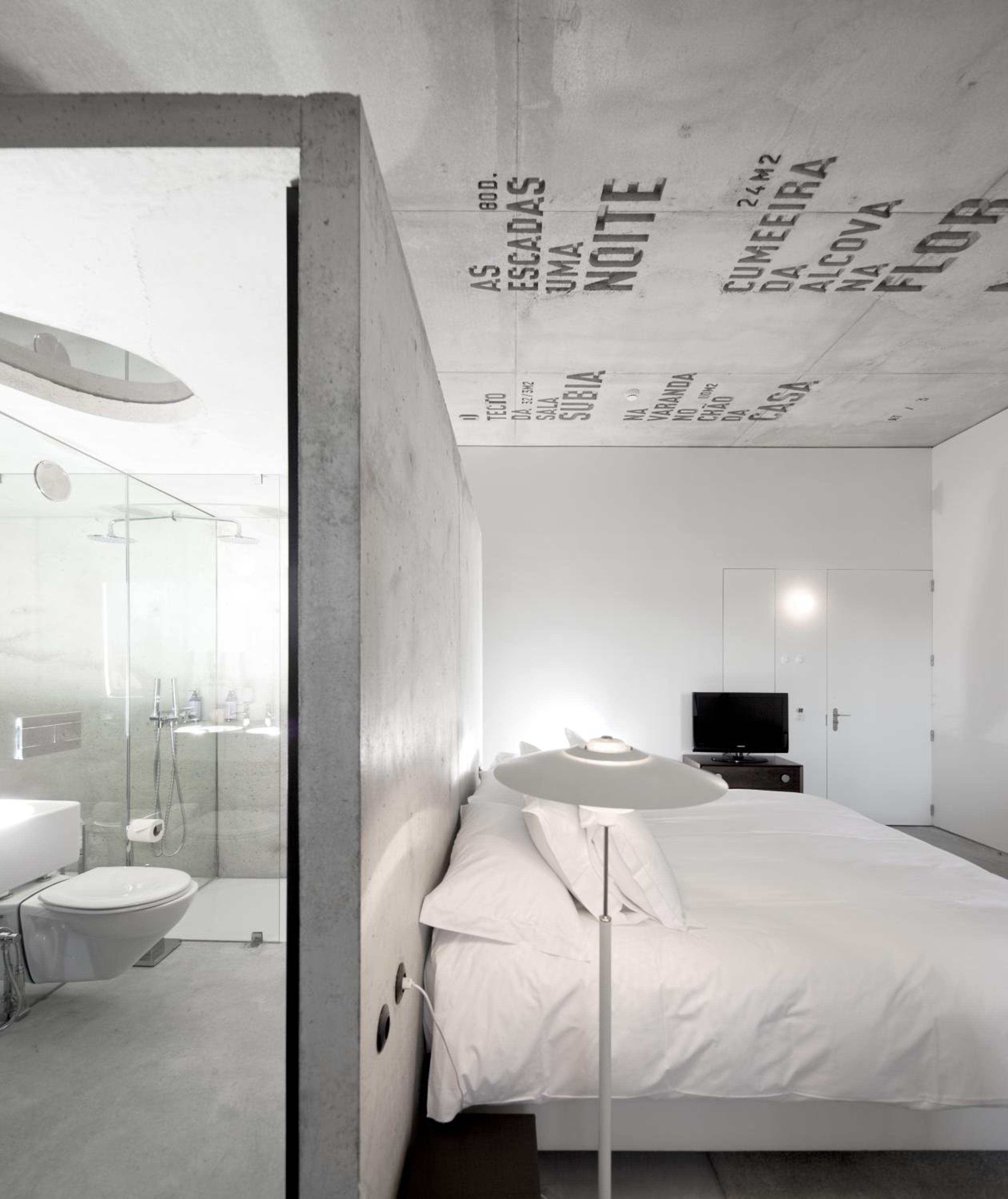 Deluxe Suite - Photo 1