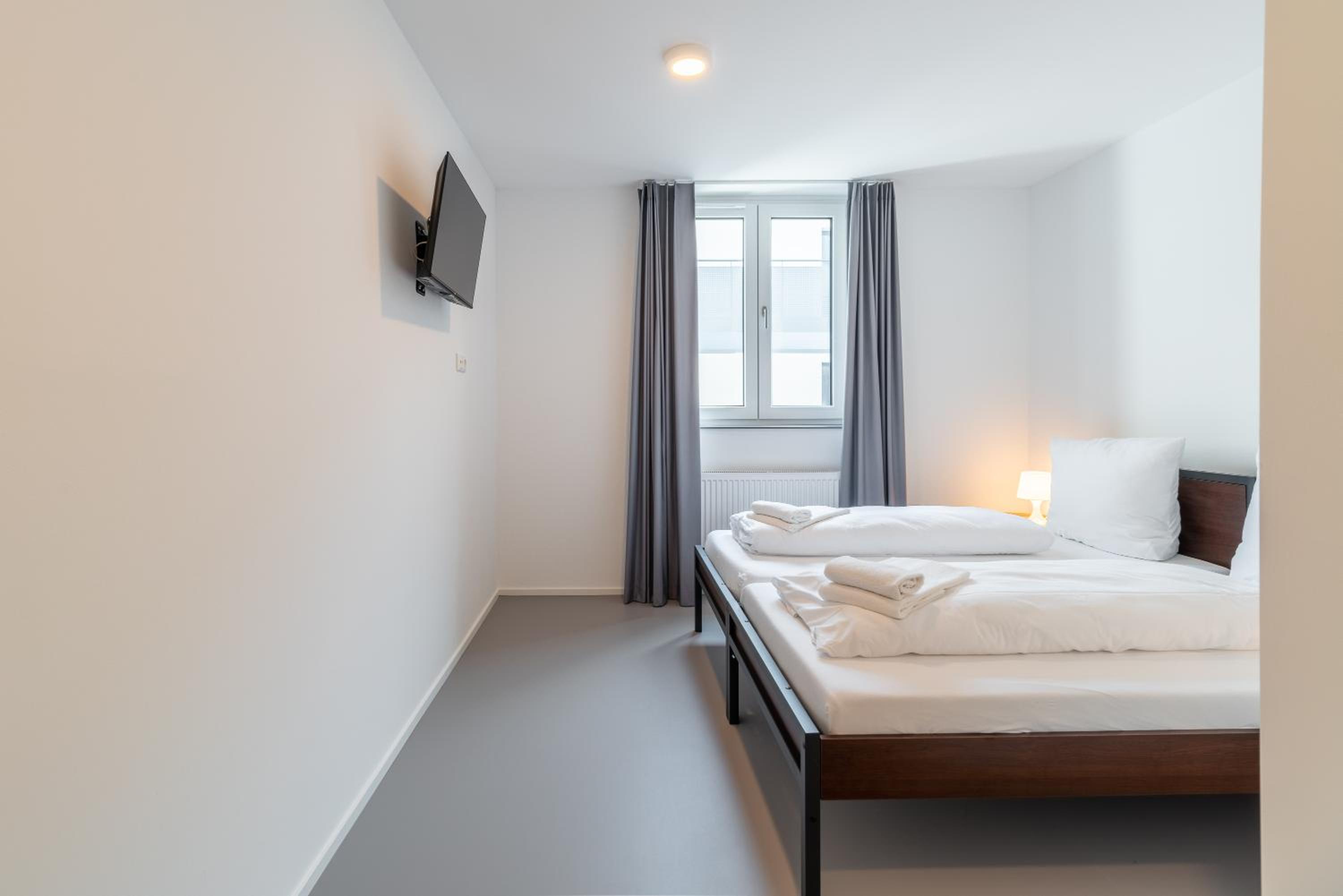 Twin Room With Private Bathroom photo 1