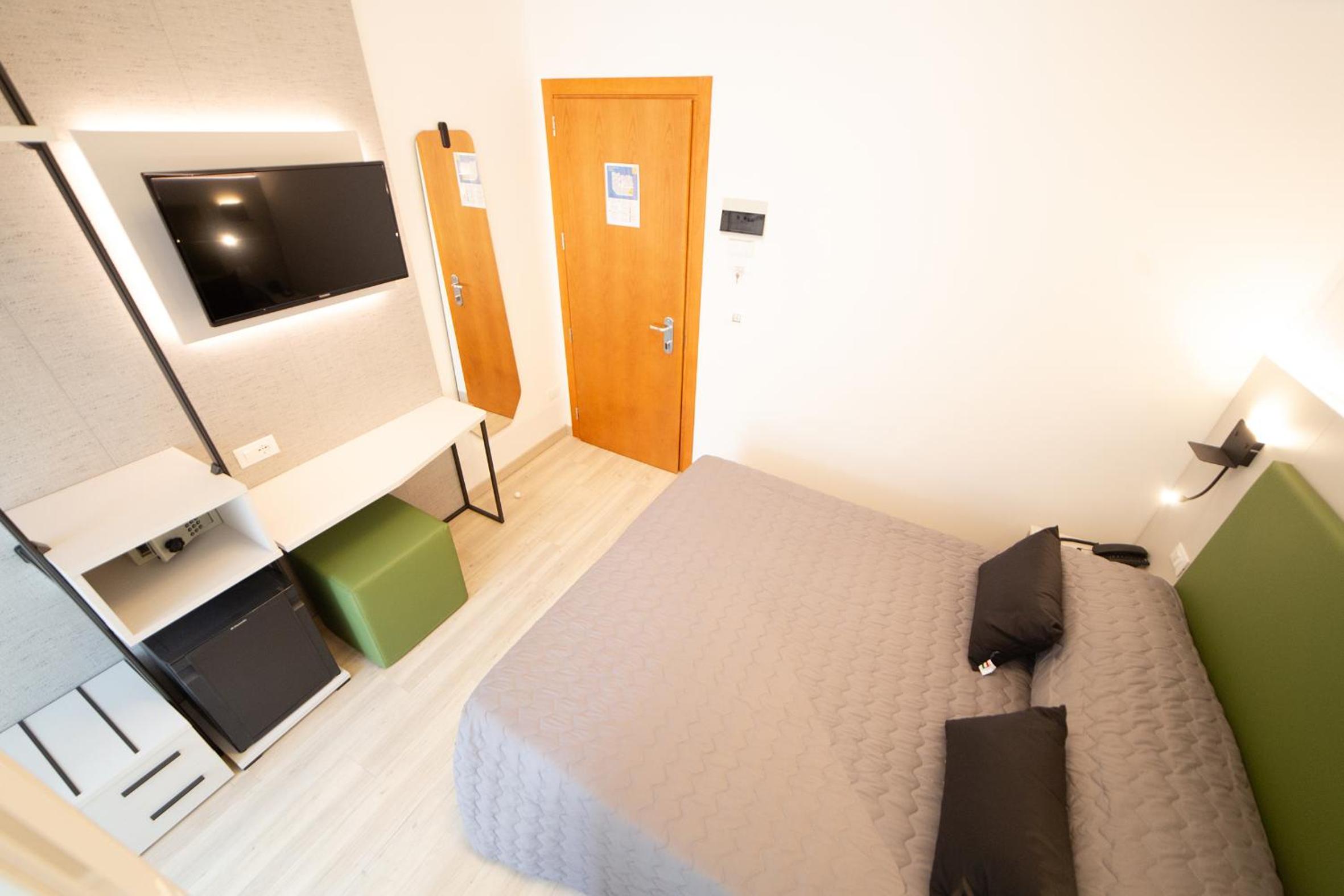 Superior Double Room - Photo 12