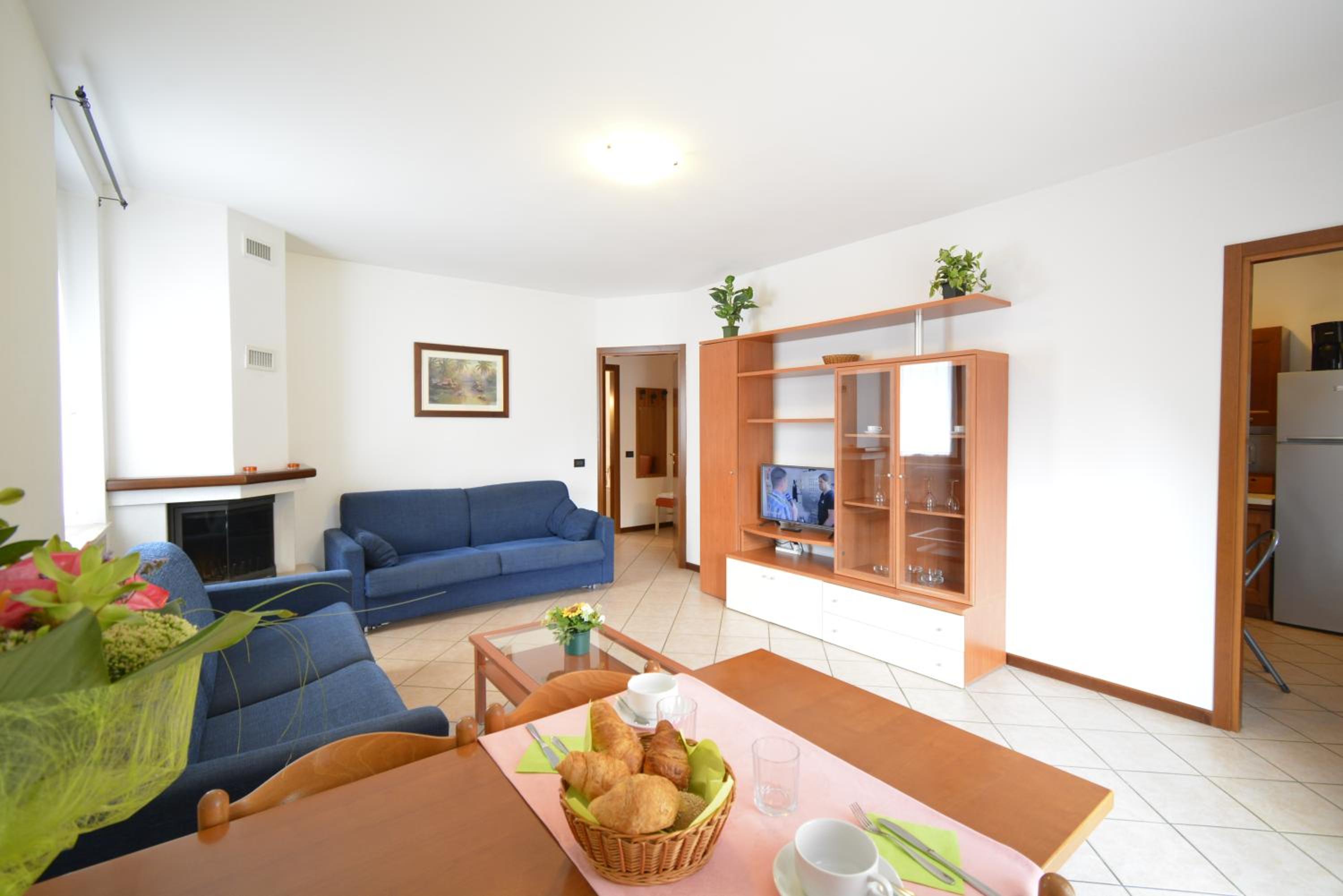 Deluxe Apartment with Patio photo 1