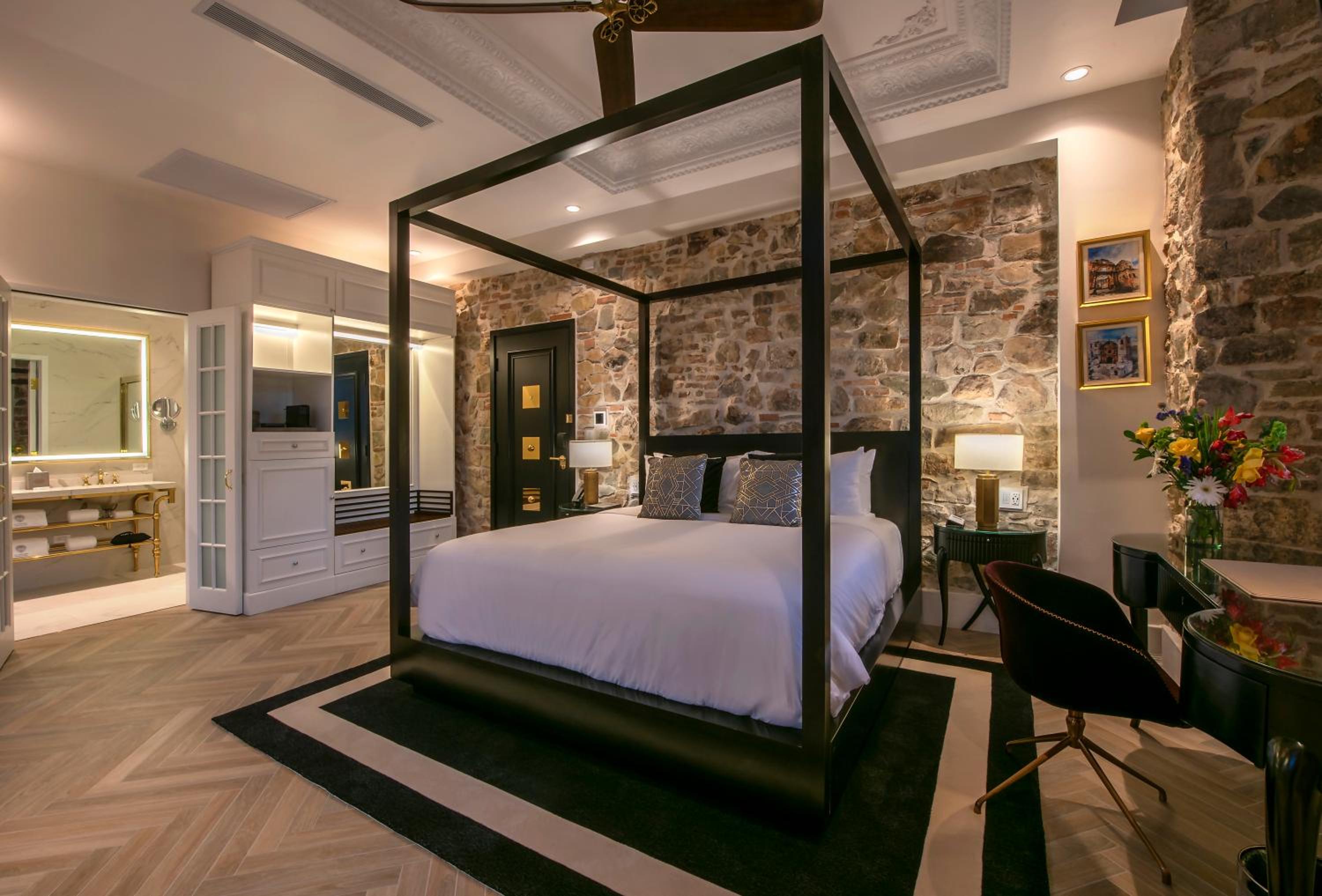 King Suite