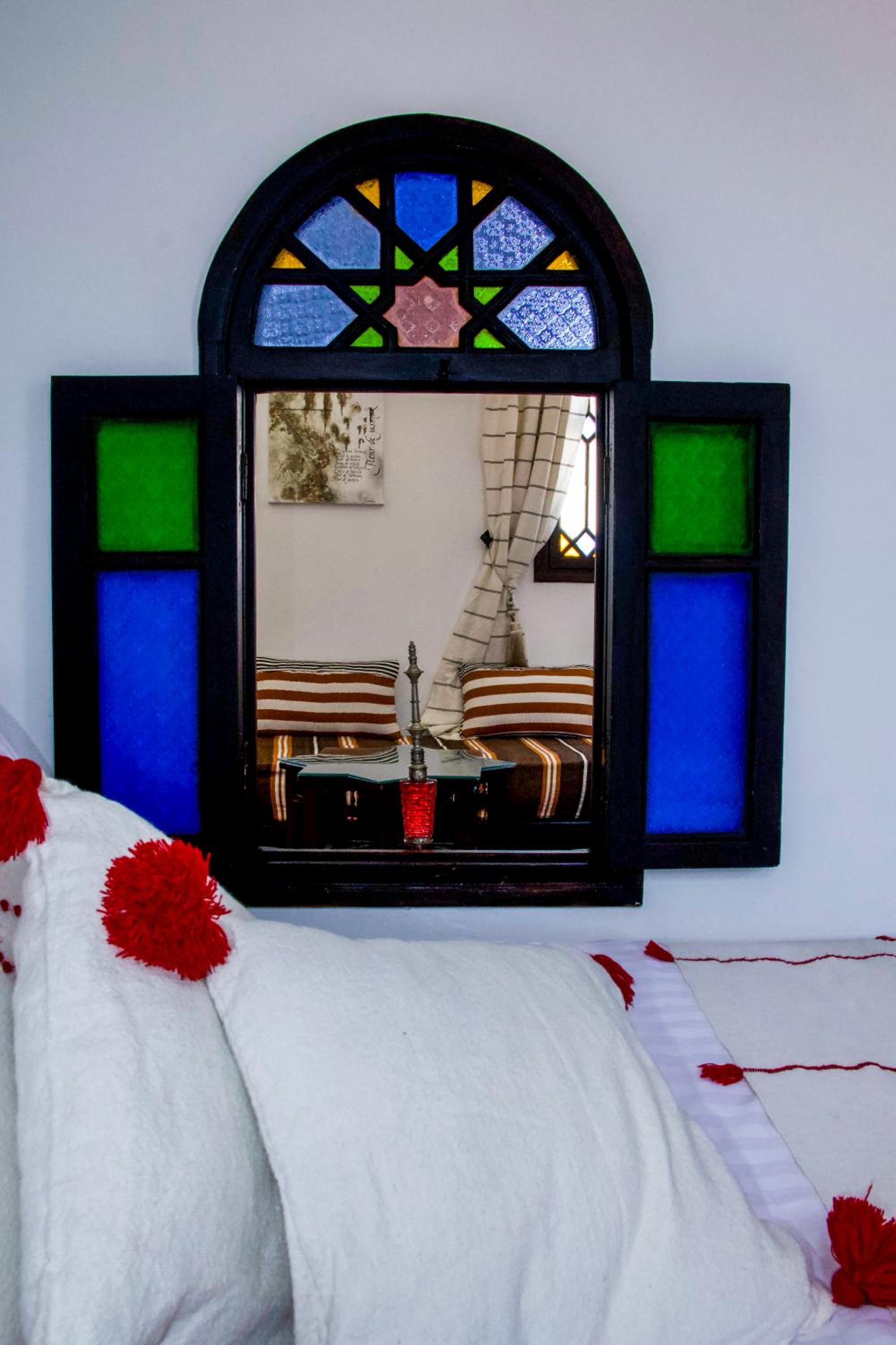 One-Bedroom Suite - Photo 2