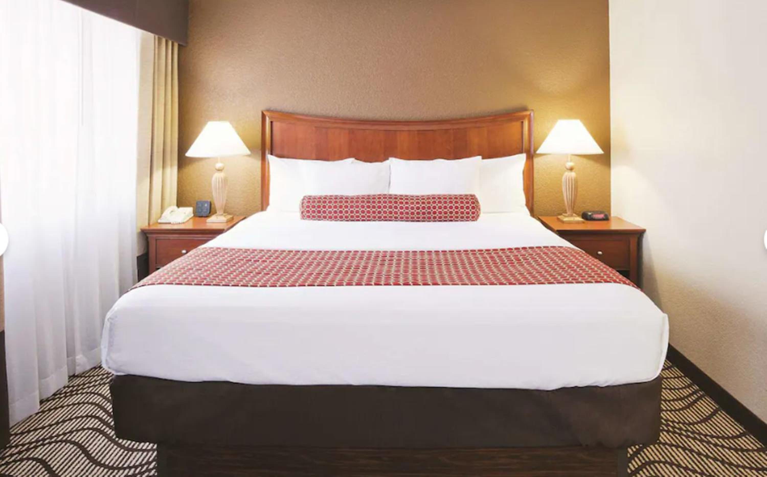 King Suite - Photo 5