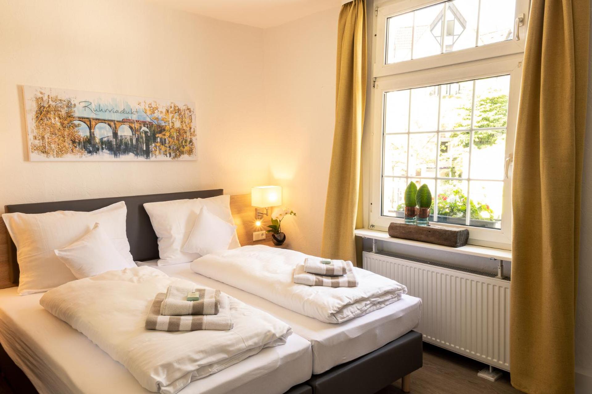 Double Room with Private Bathroom - Photo 1