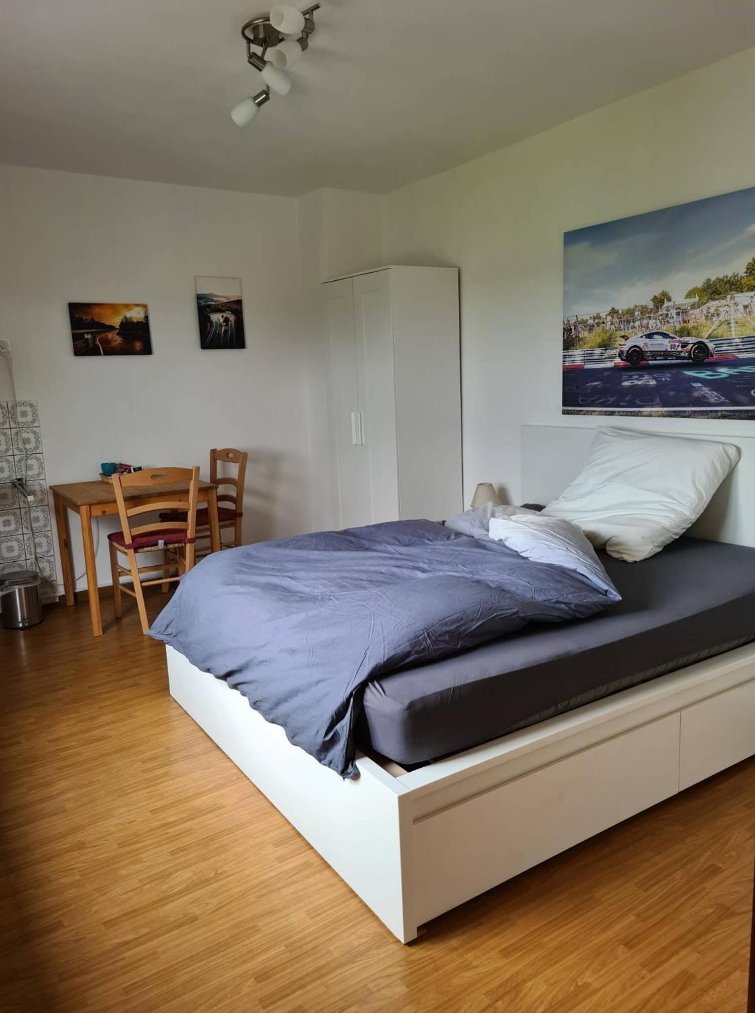 Standard Double Room with Shared Bathroom photo 2