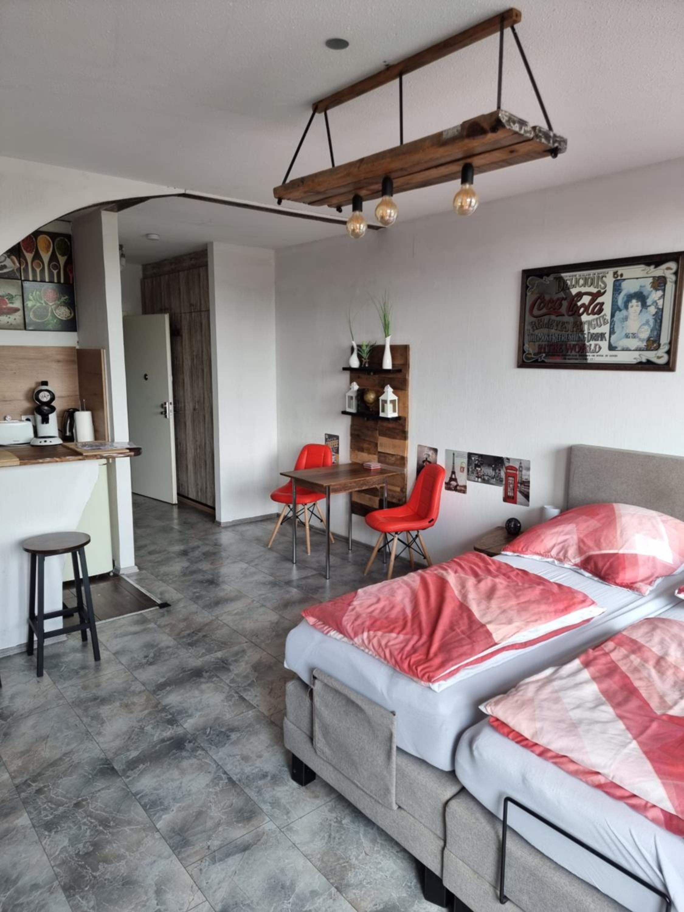 Apartment - Photo 4