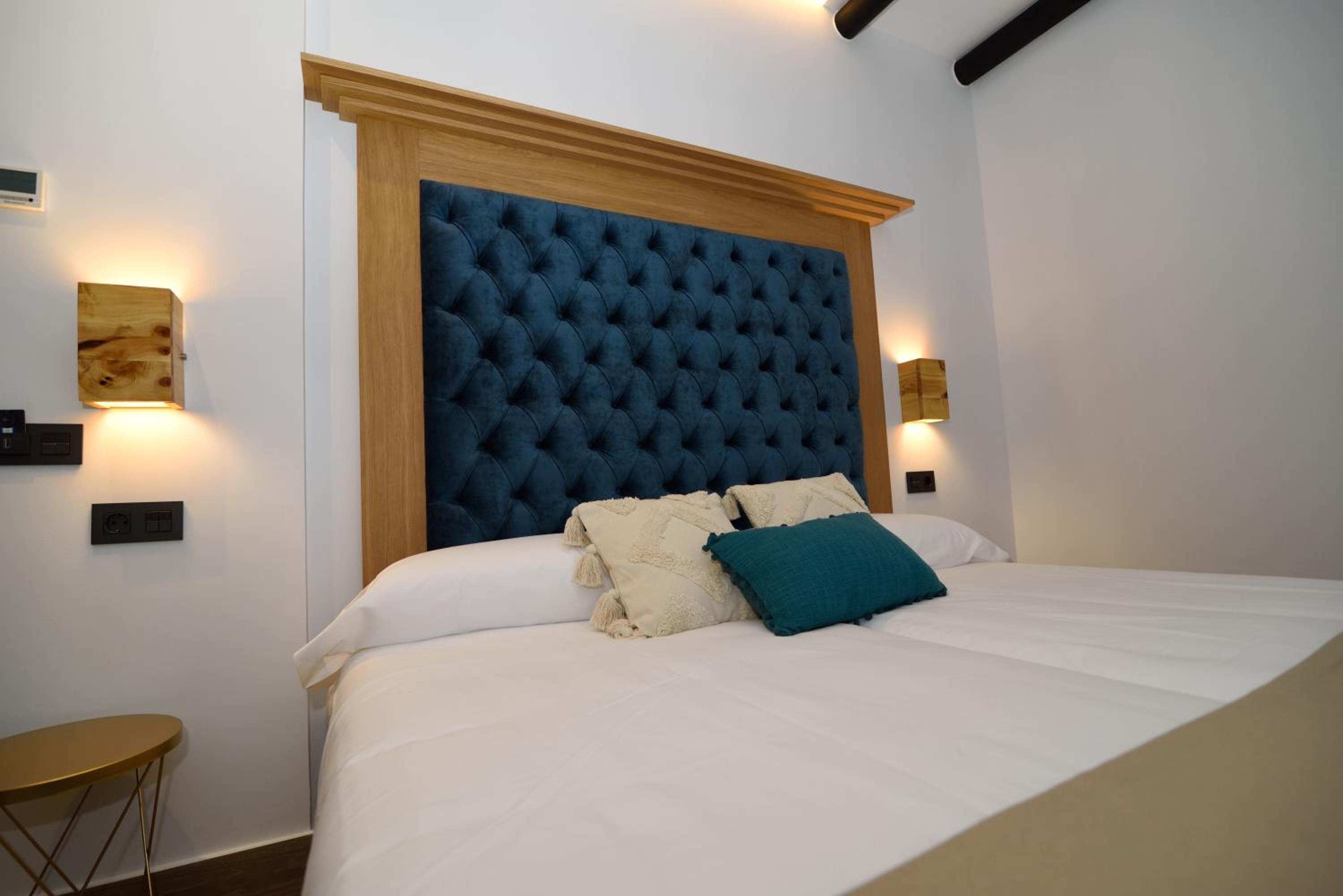 Superior Double Room - Photo 3