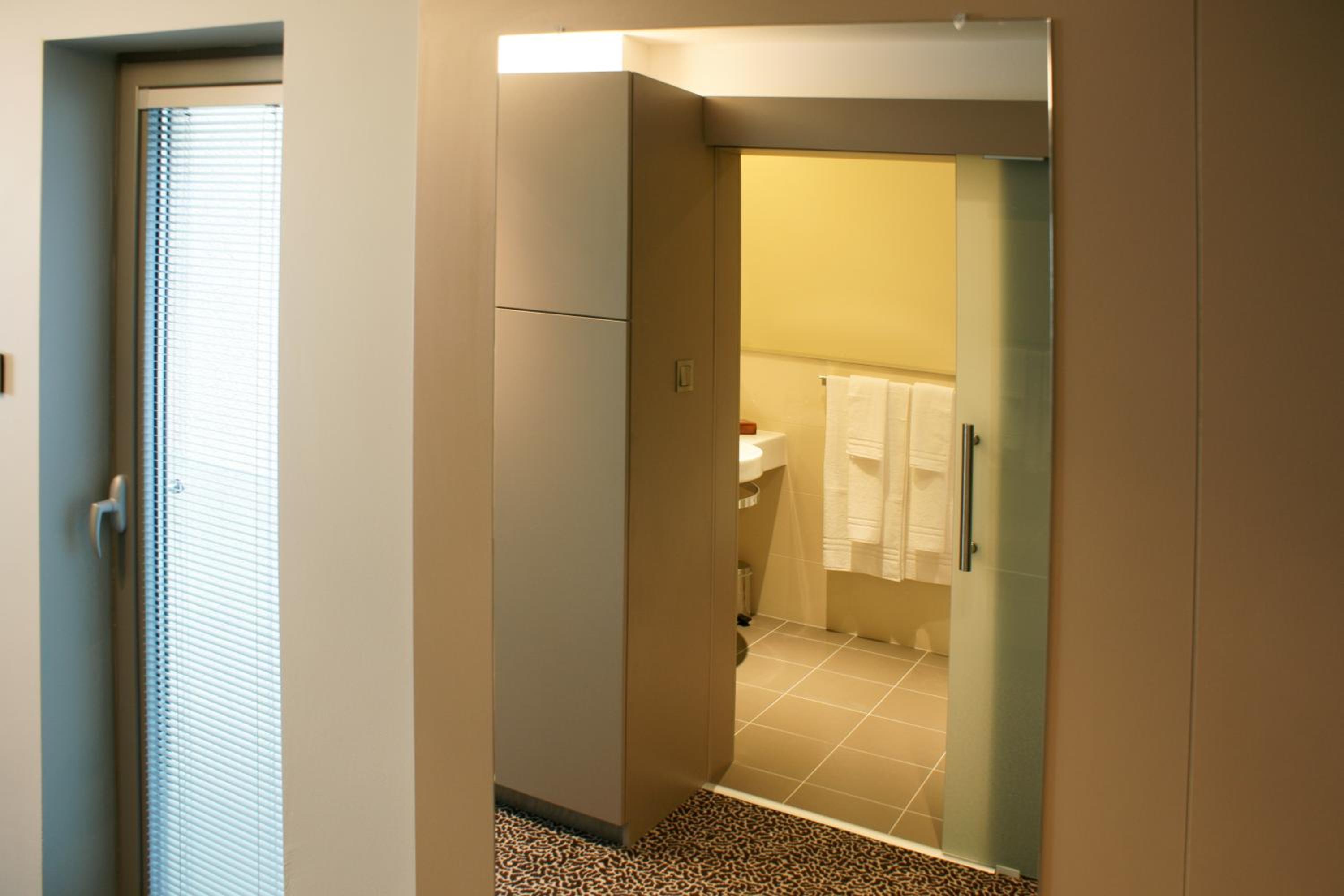 Business Room - Photo 17