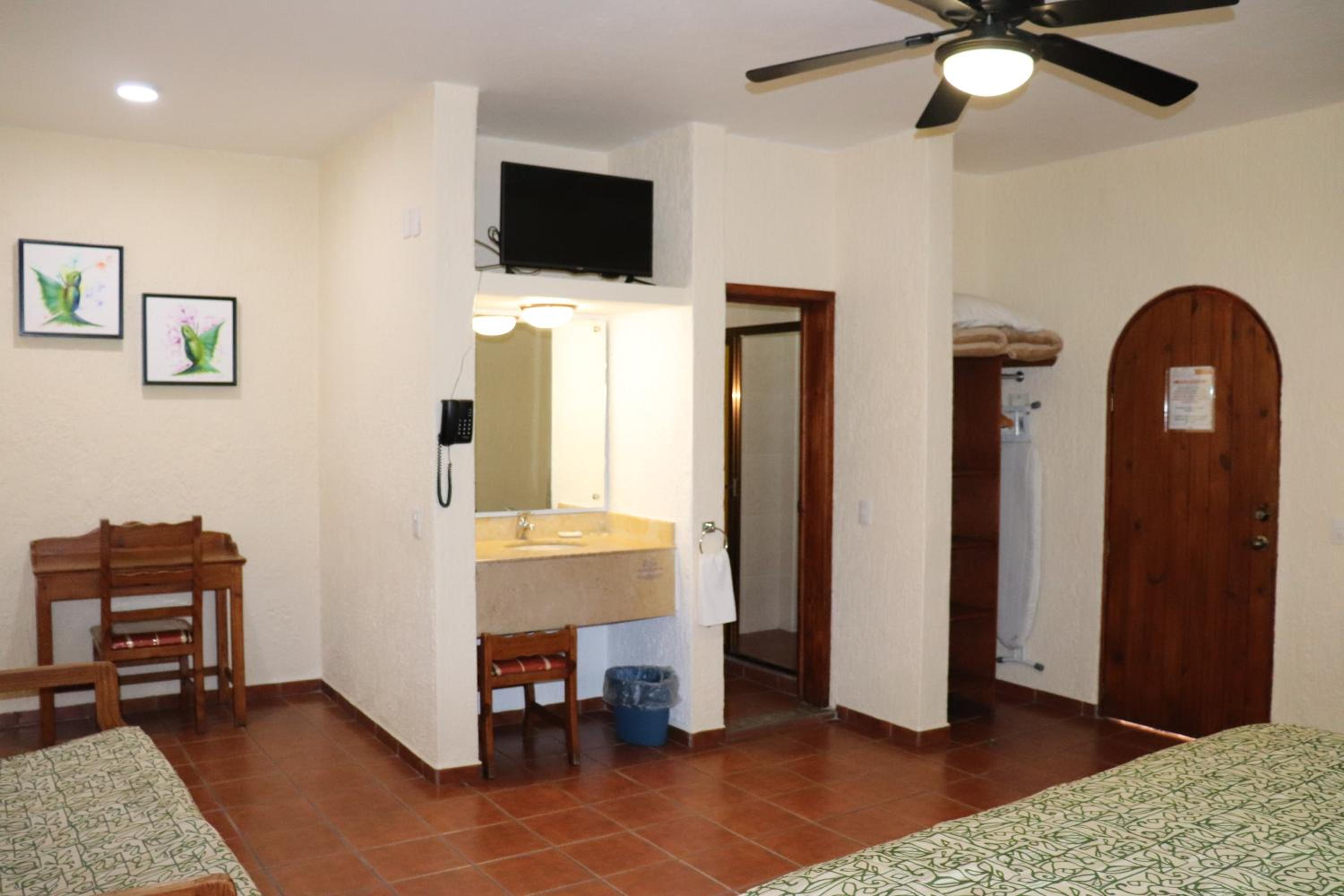 Triple Room photo 2