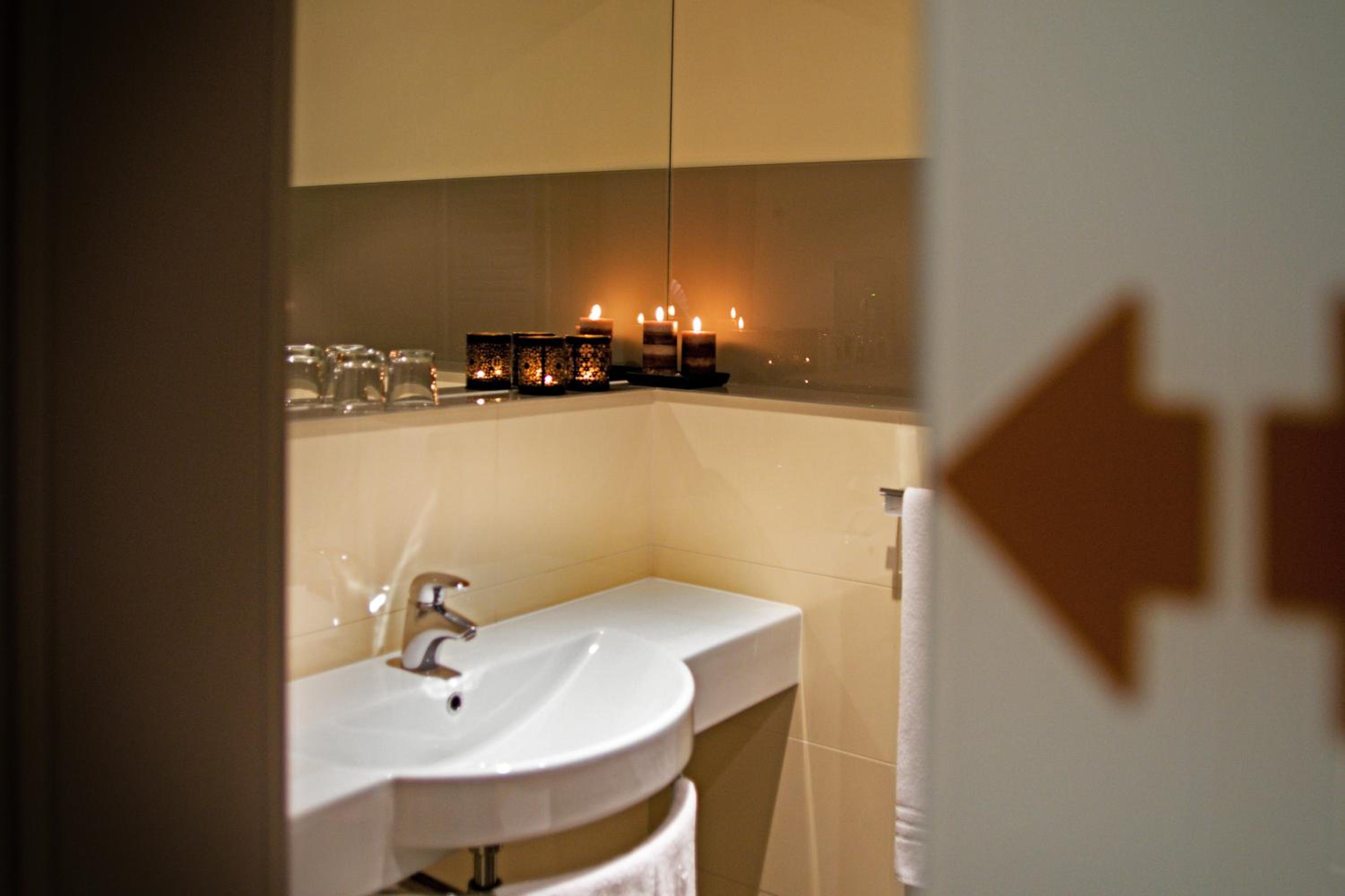 Business Room - Photo 15