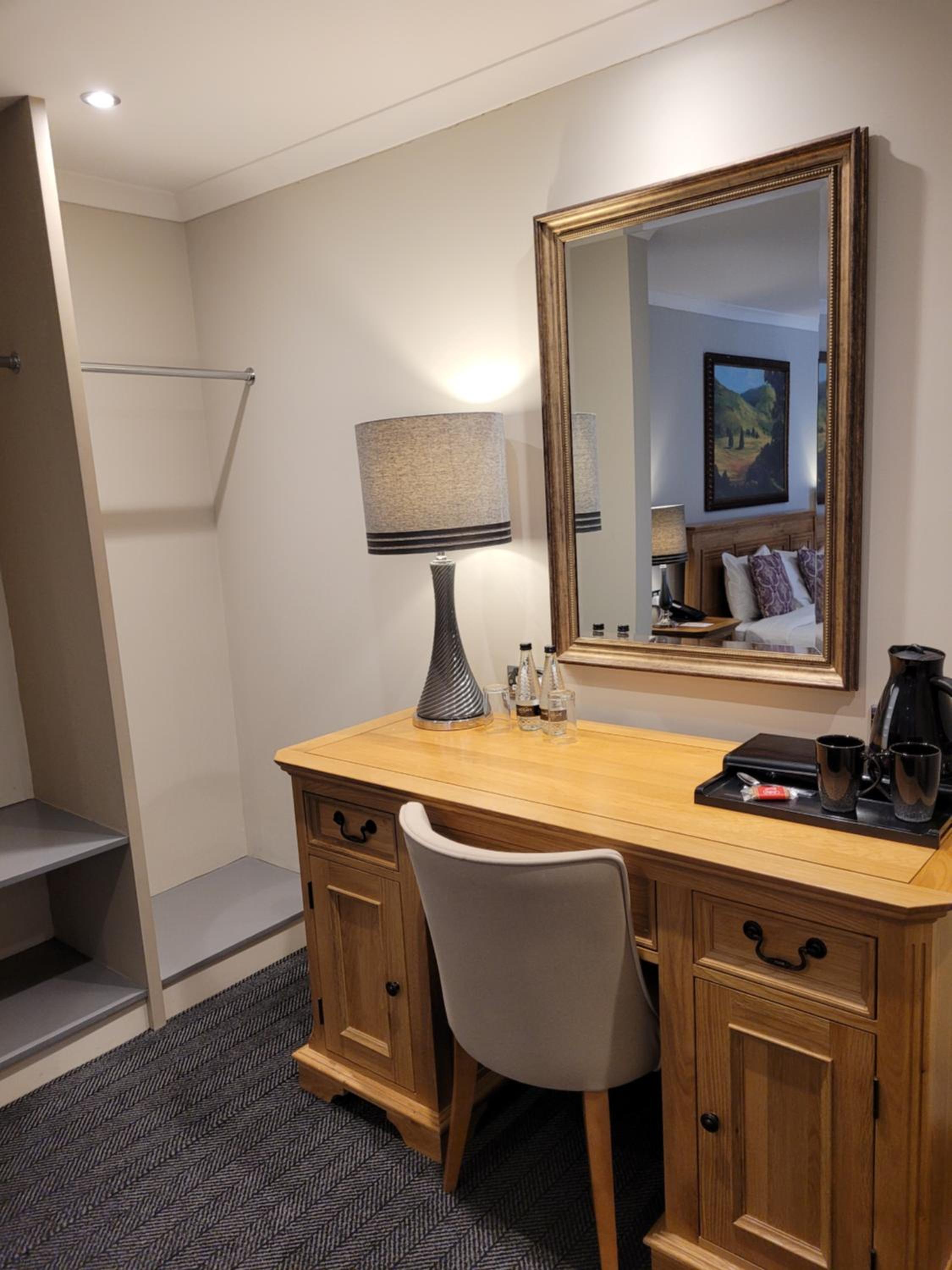 Suite - Photo 3