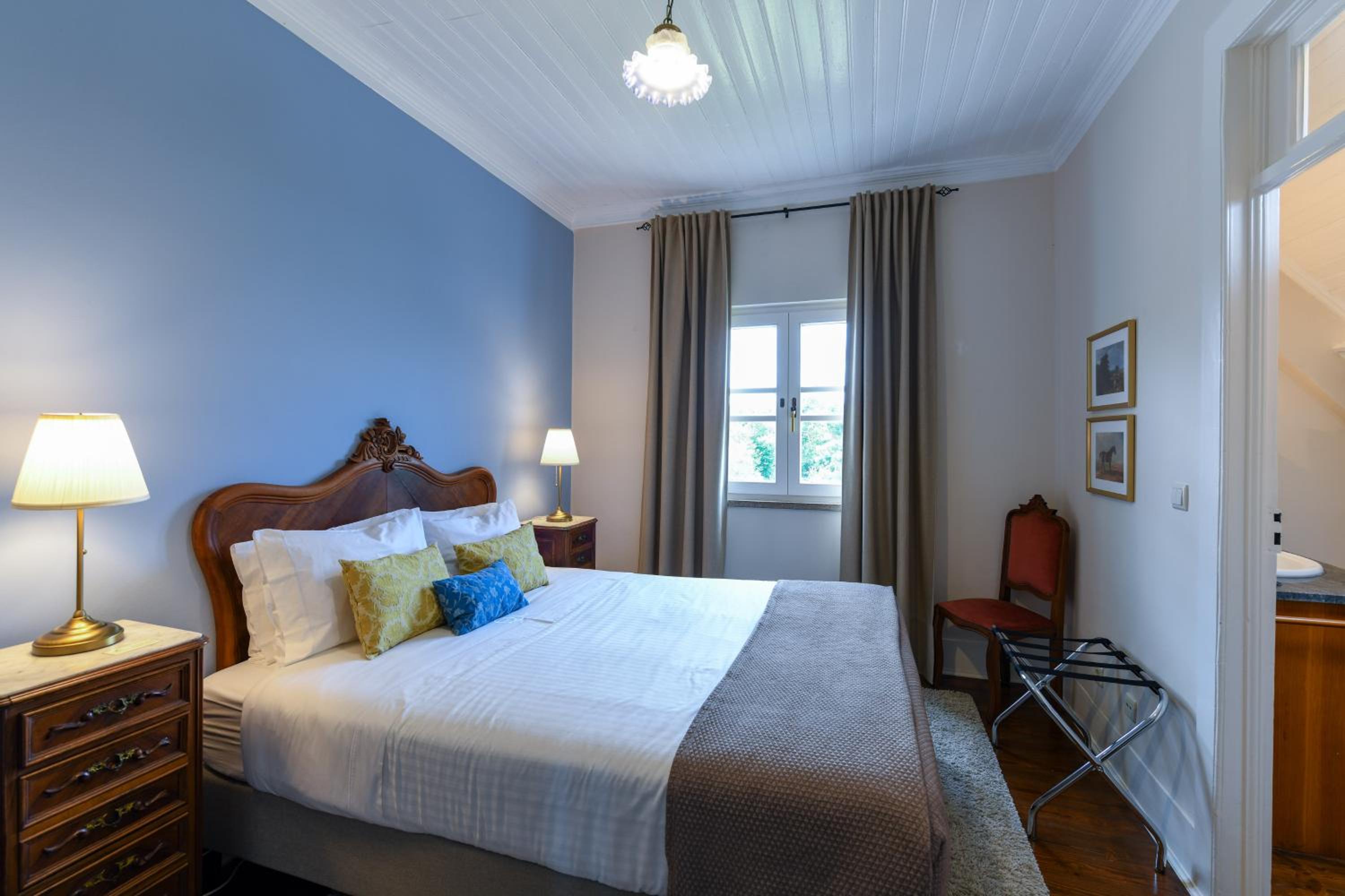 Superior Suite - Photo 6