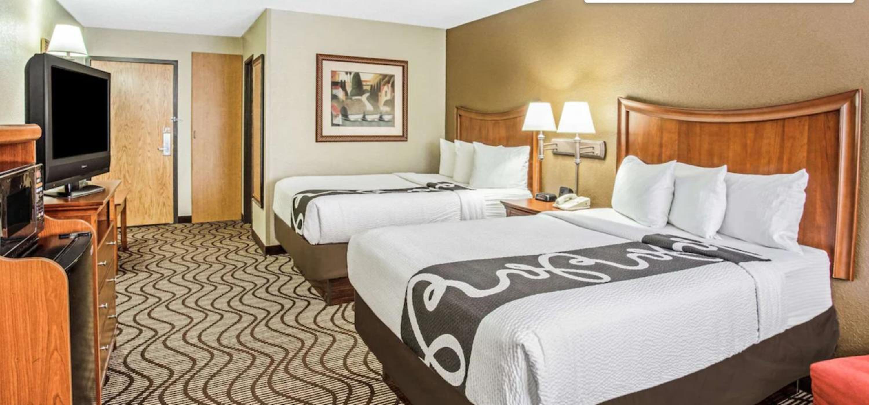 2 Full Beds, Mobility/Hearing Impaired Accessible Room, Non-Smoking - Photo 5
