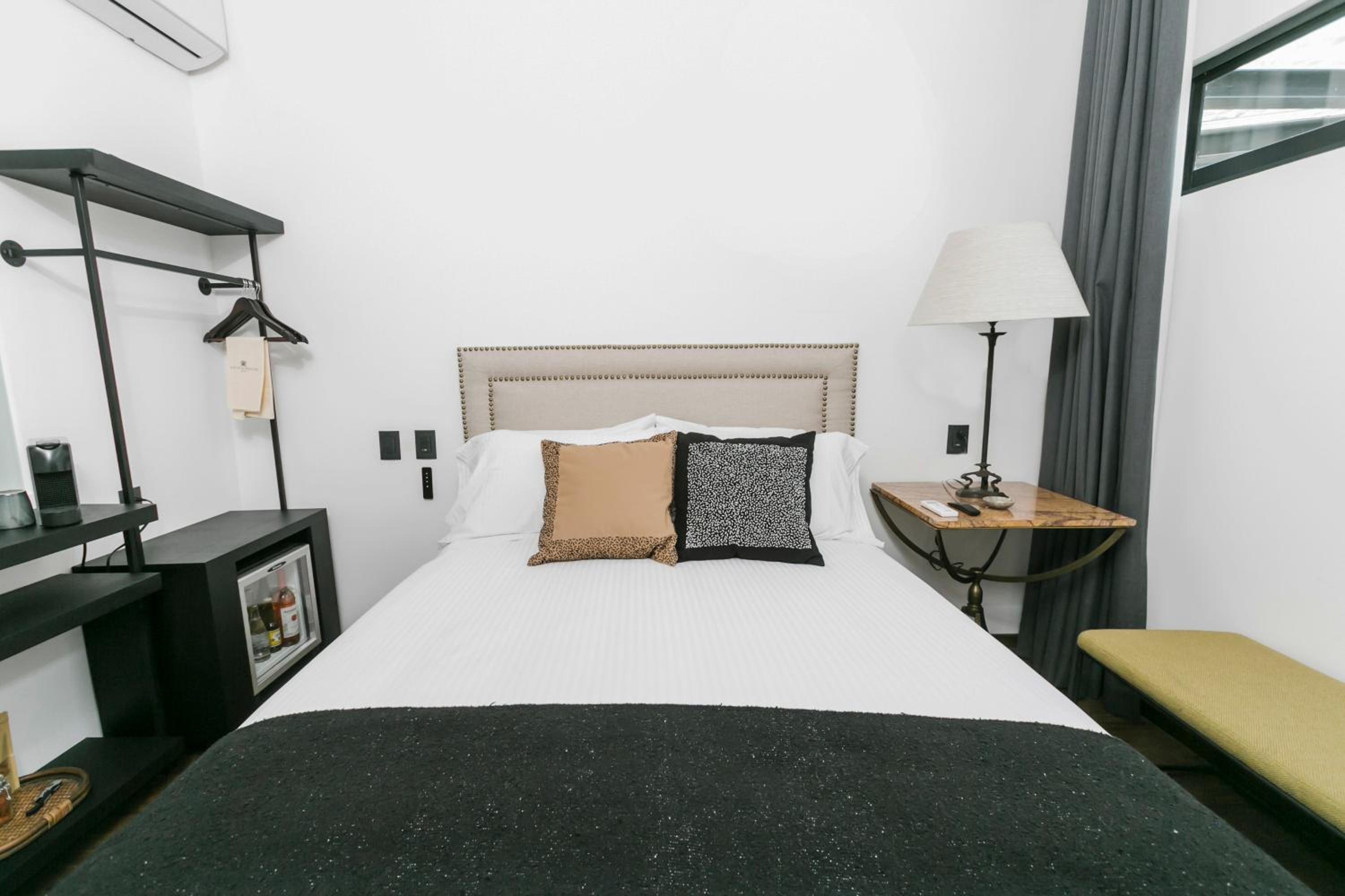 Standard Suite - Photo 71