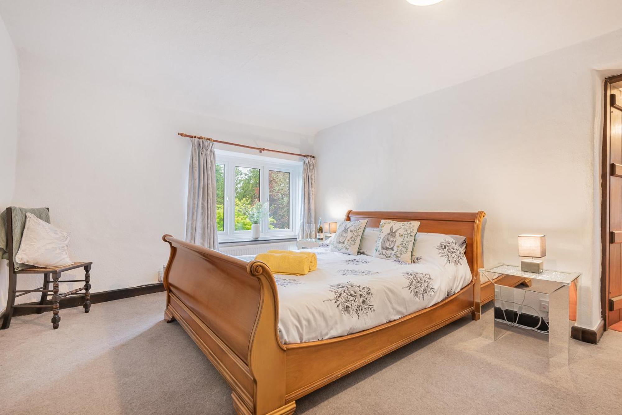 Three-Bedroom House photo 1