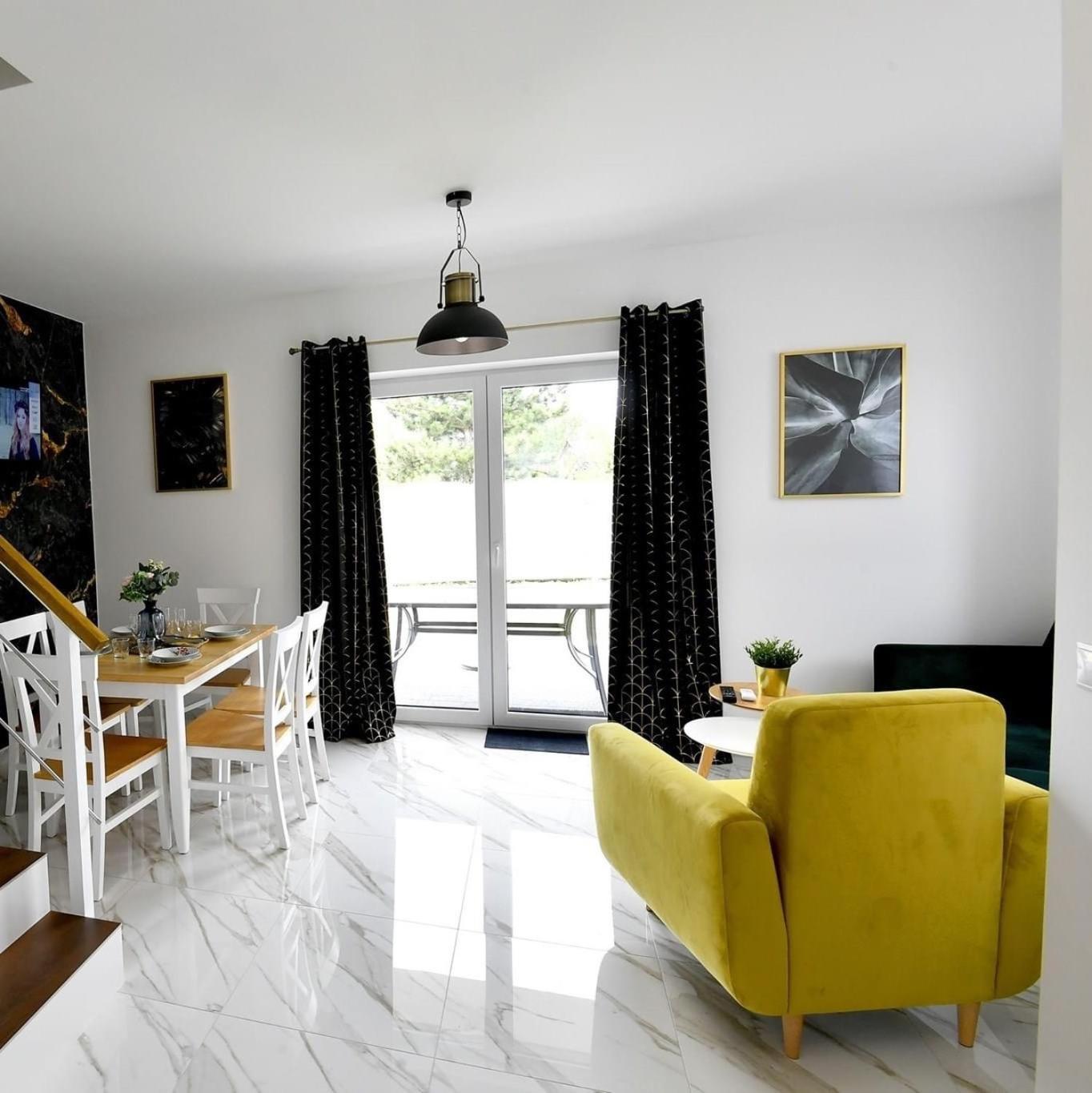Two-Bedroom House photo 3