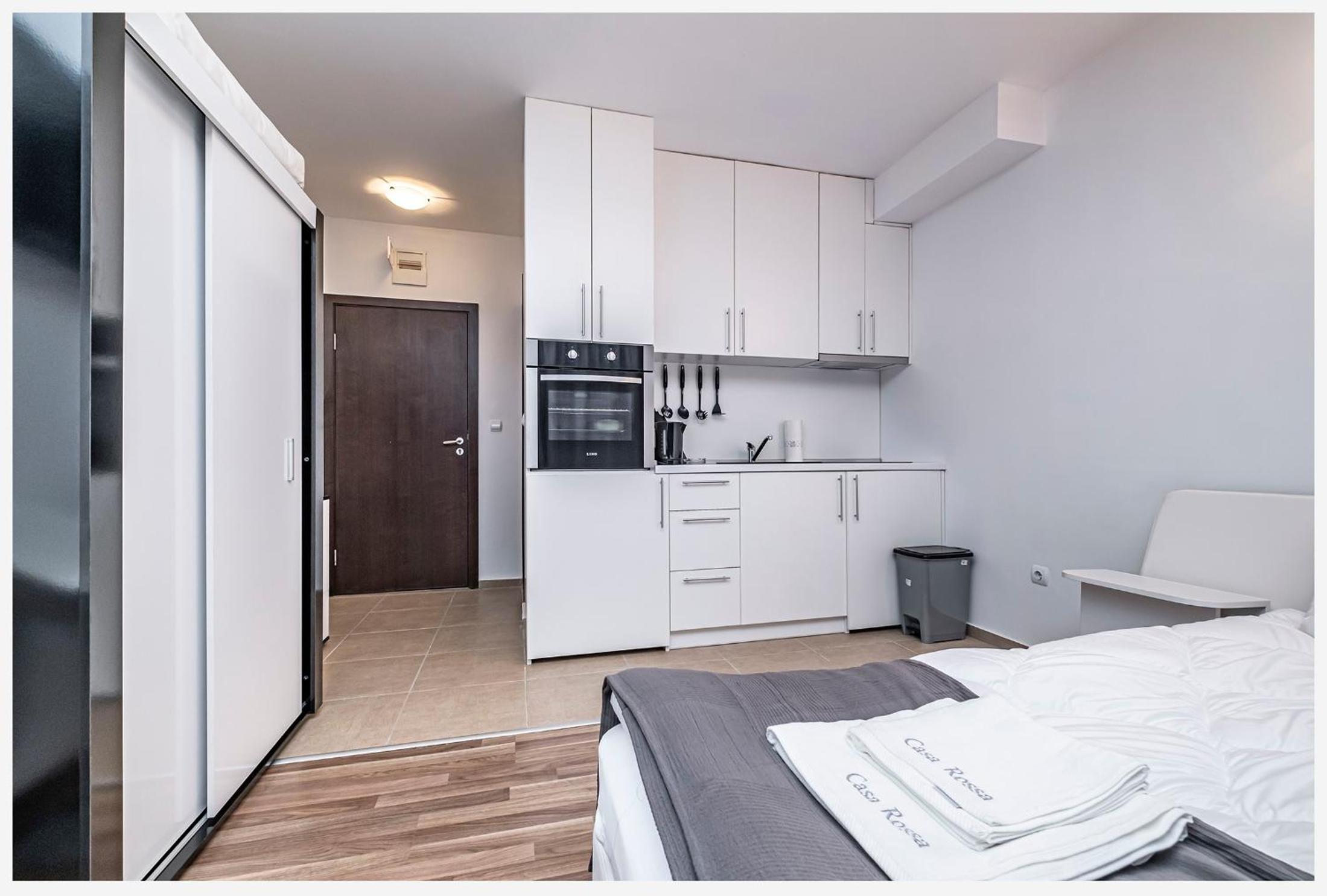 One-Bedroom Apartment - Photo 16