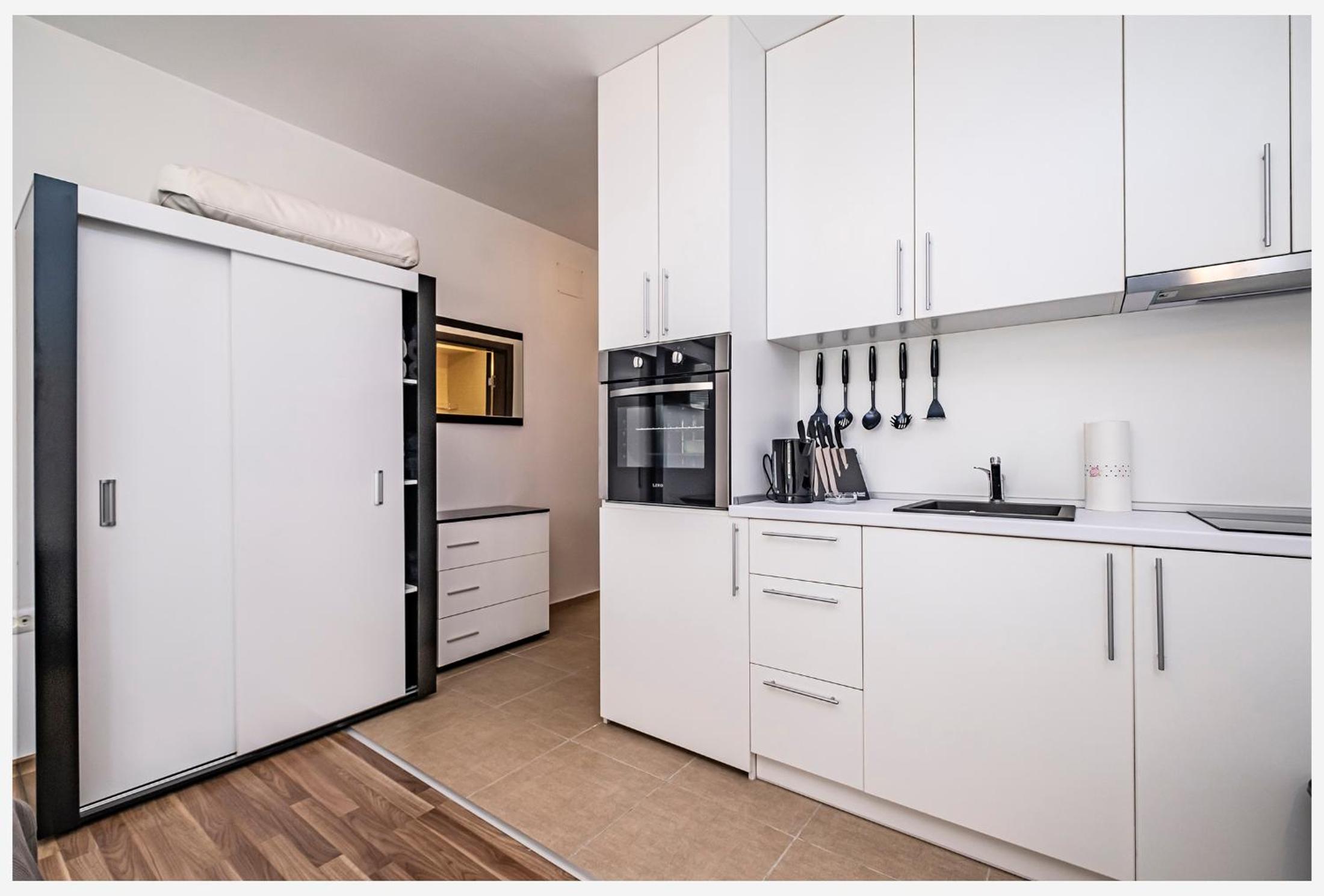 One-Bedroom Apartment - Photo 10