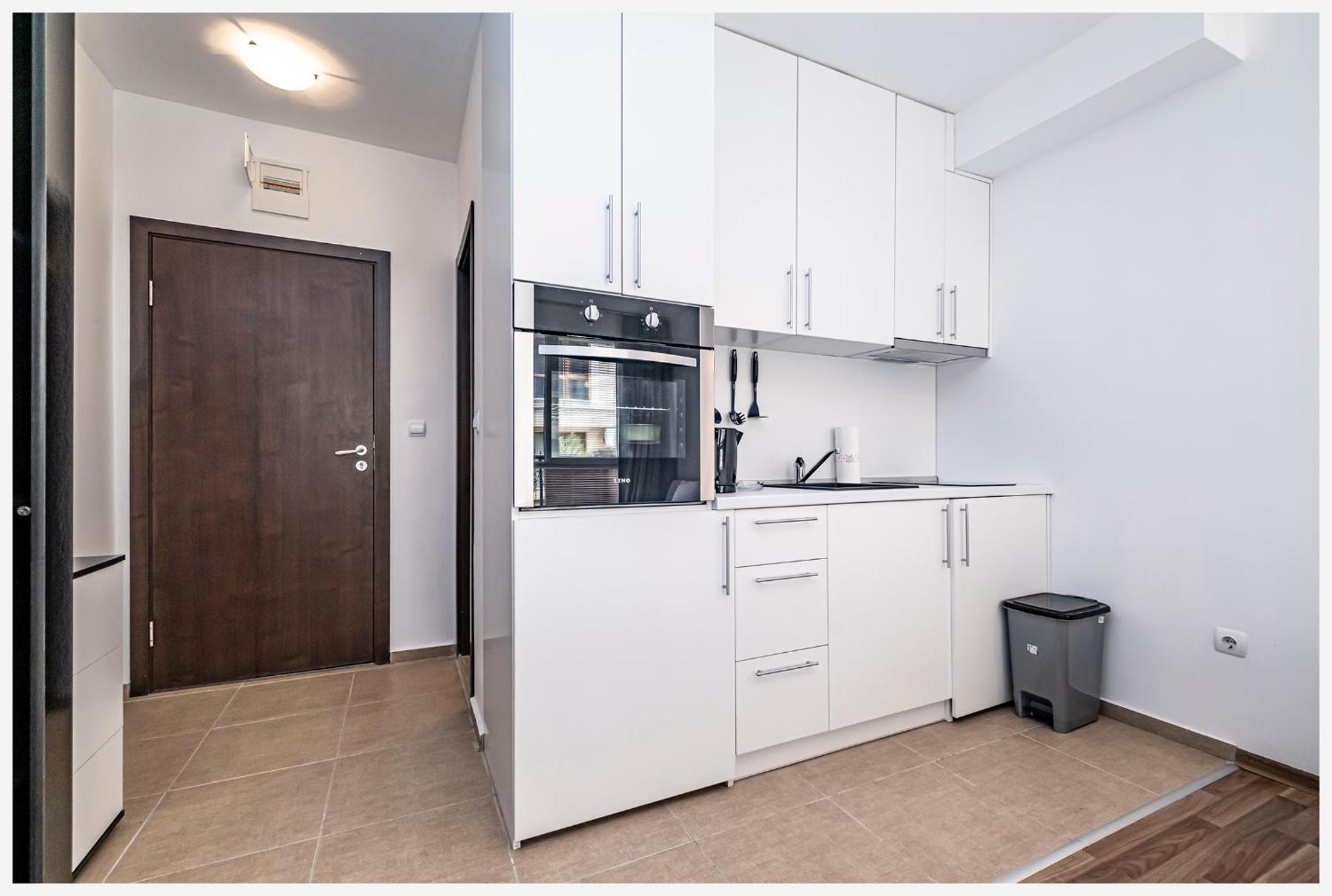 One-Bedroom Apartment - Photo 7
