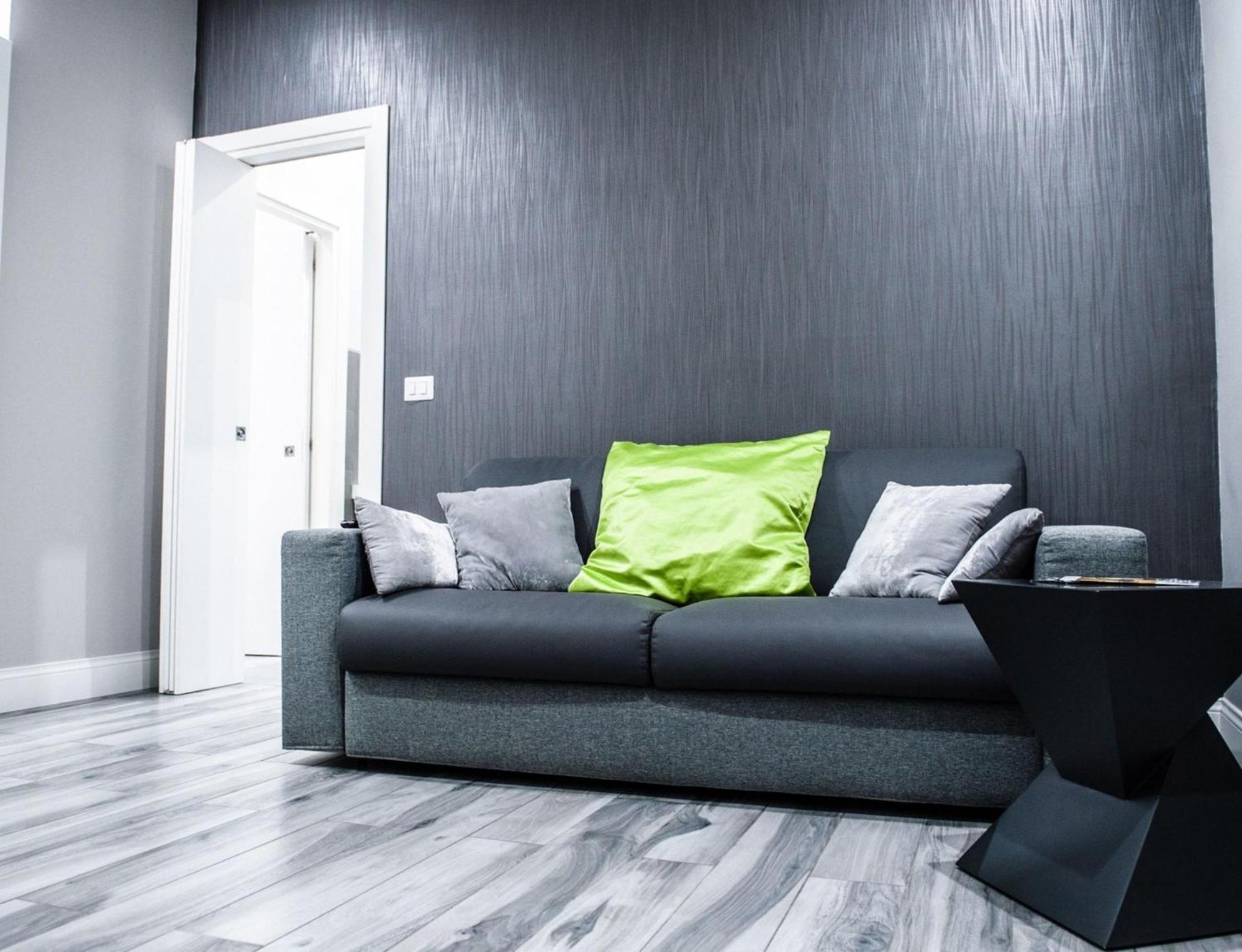 Deluxe Family Suite