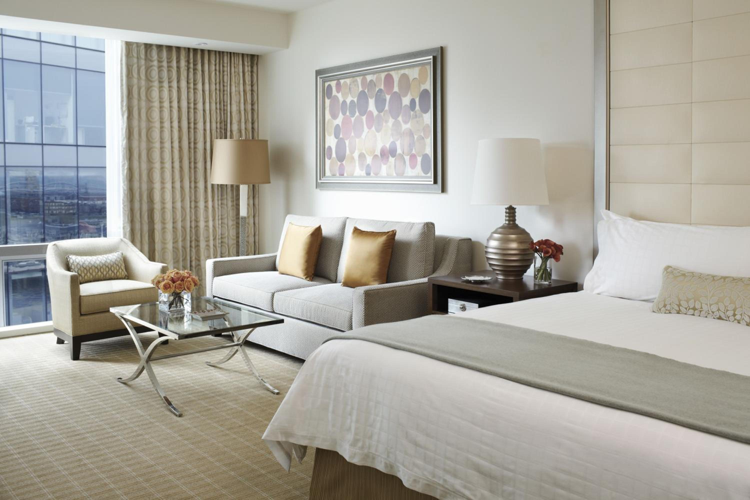 King Room with City View - Photo 1
