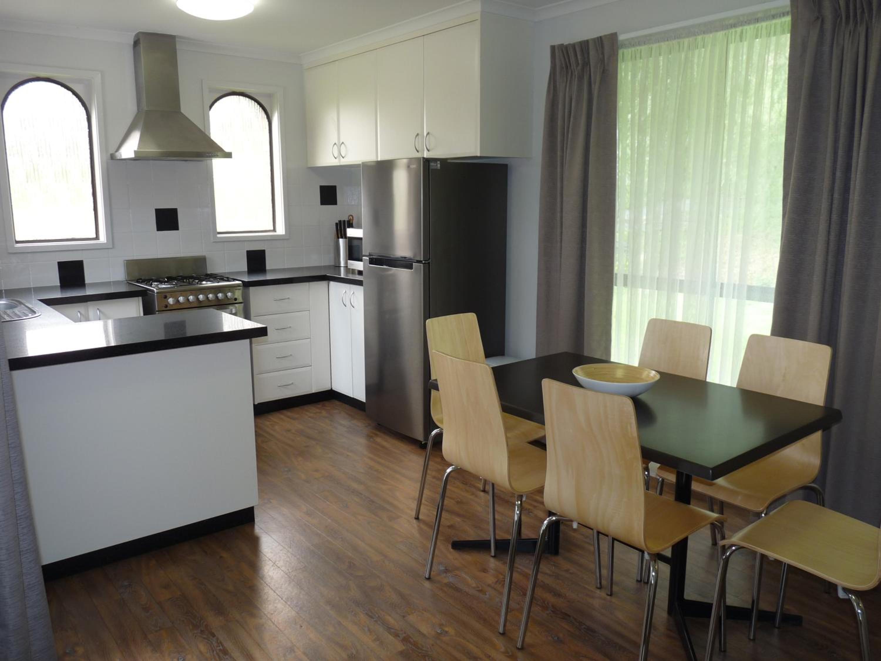 Two-Bedroom Apartment (4 Adults) - B photo 3
