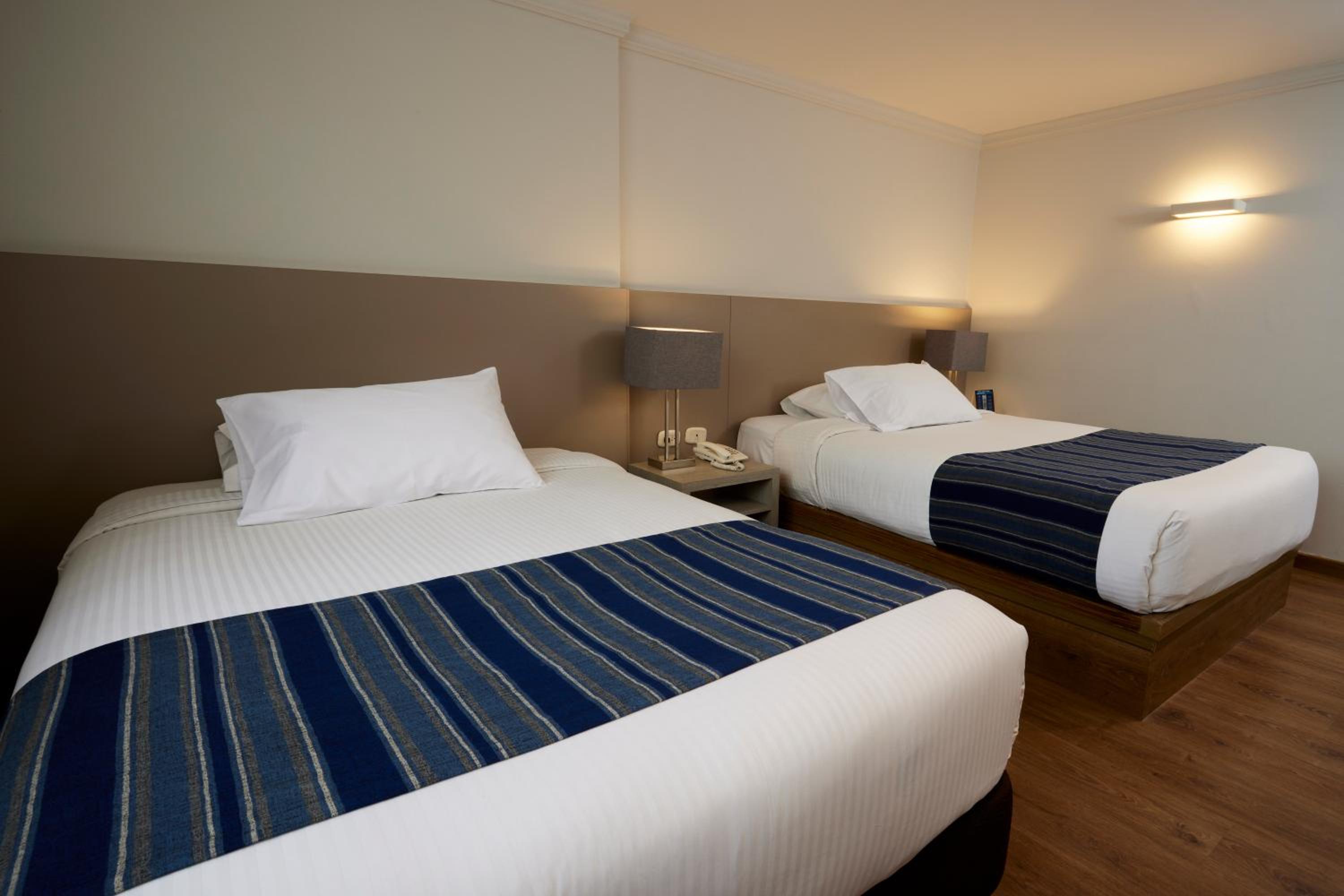 Superior Twin Room - Photo 8