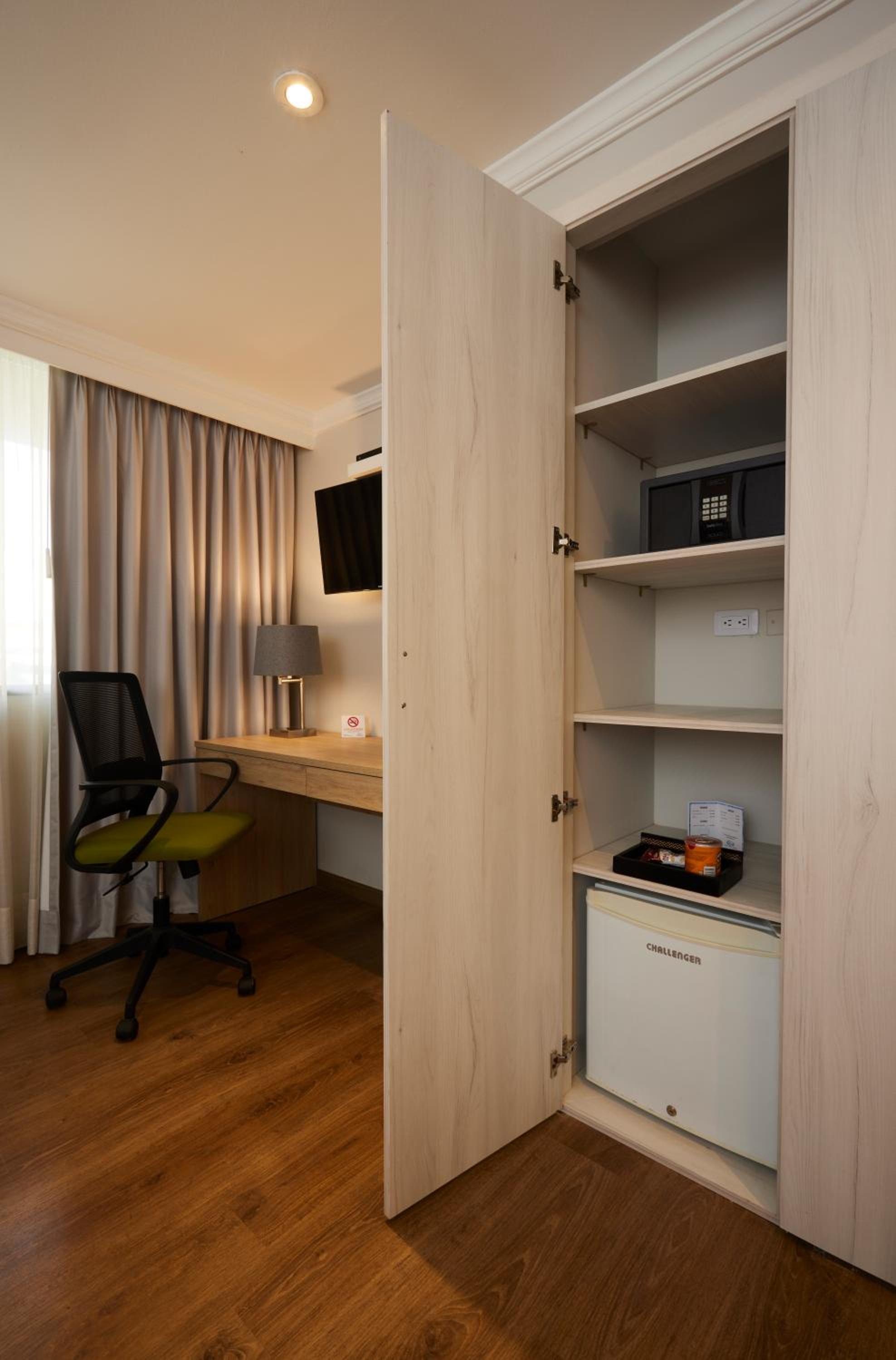 Superior Double Room - Photo 11