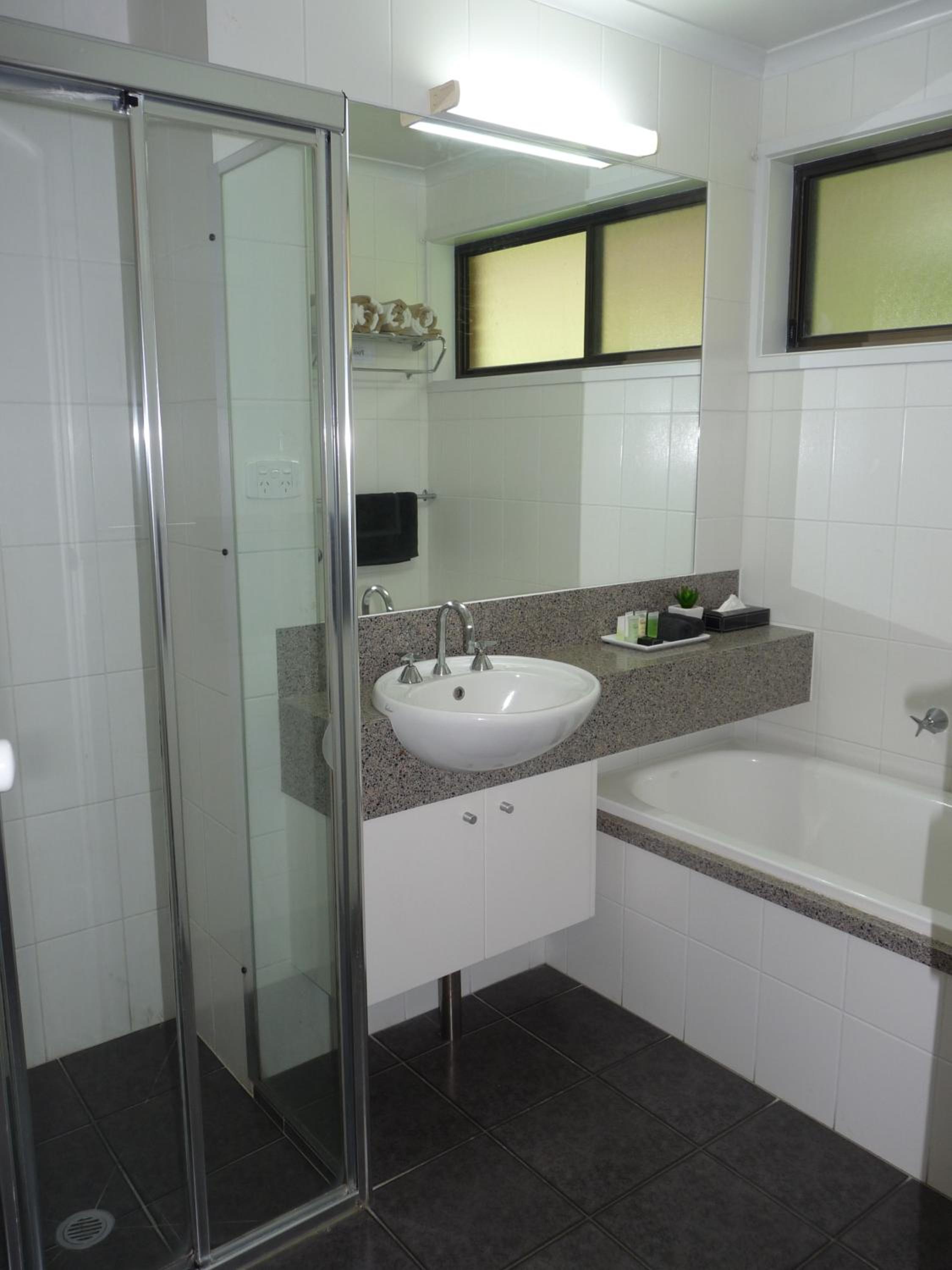 Apartment (1-2 Adults) photo 3