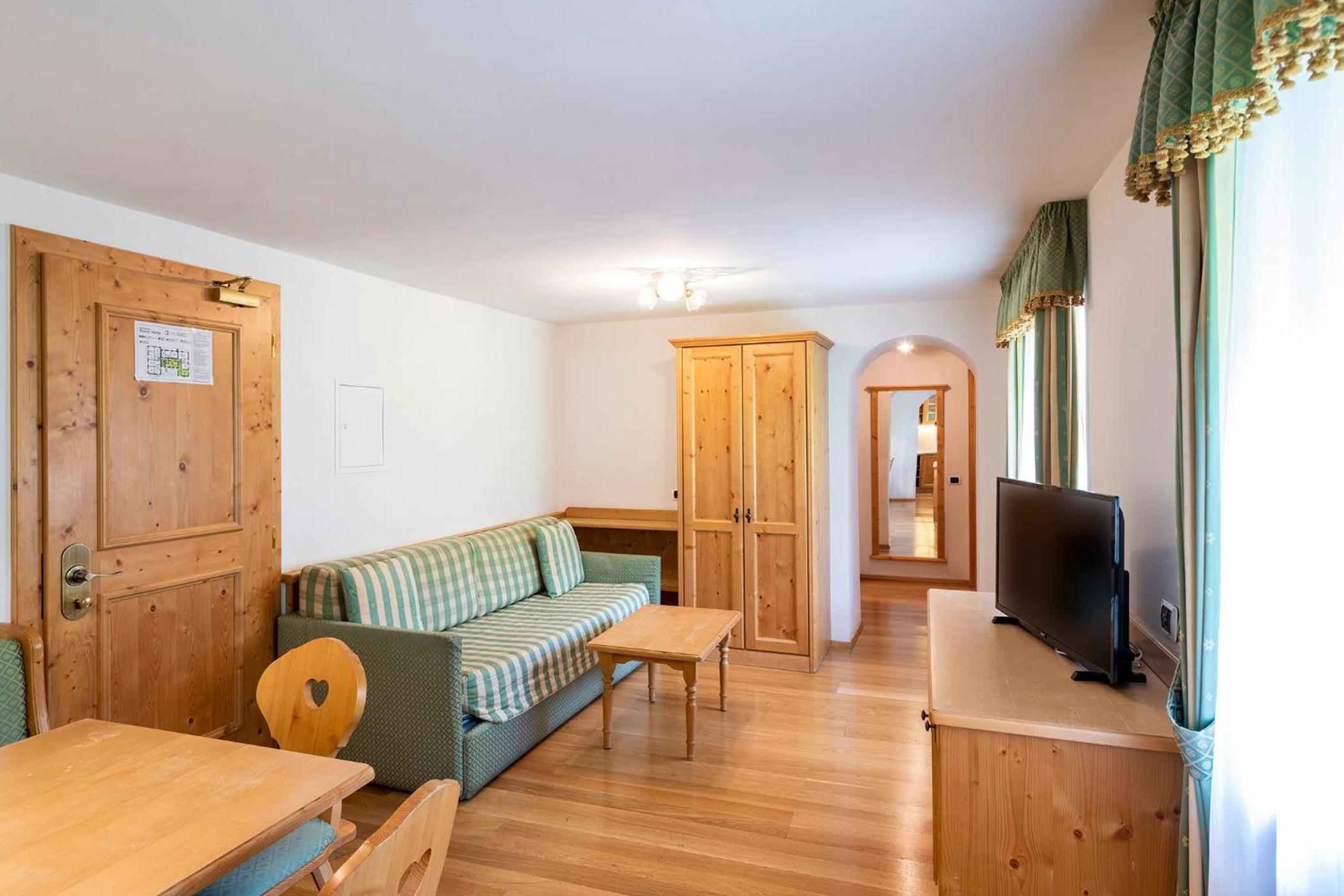 Deluxe Suite photo 2