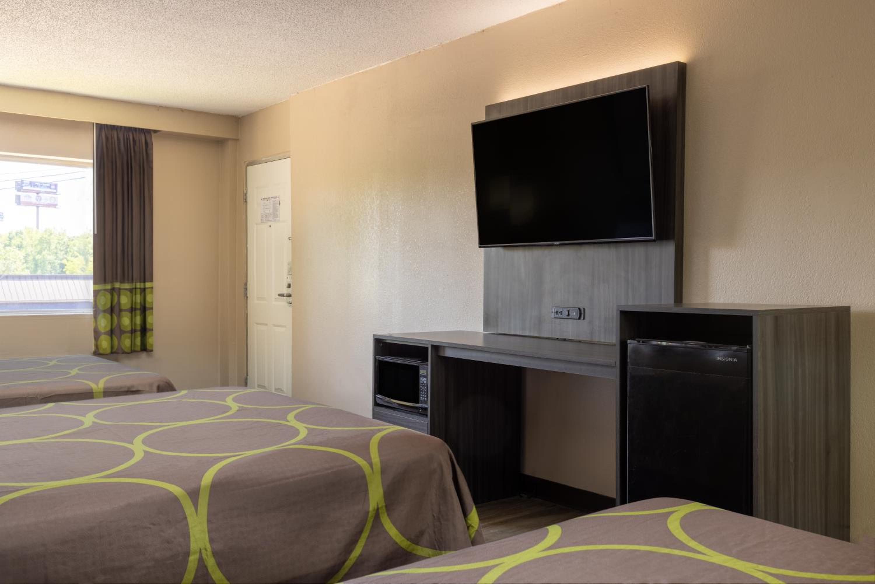 Double Room with Two Double Beds - Non-Smoking - Photo 1