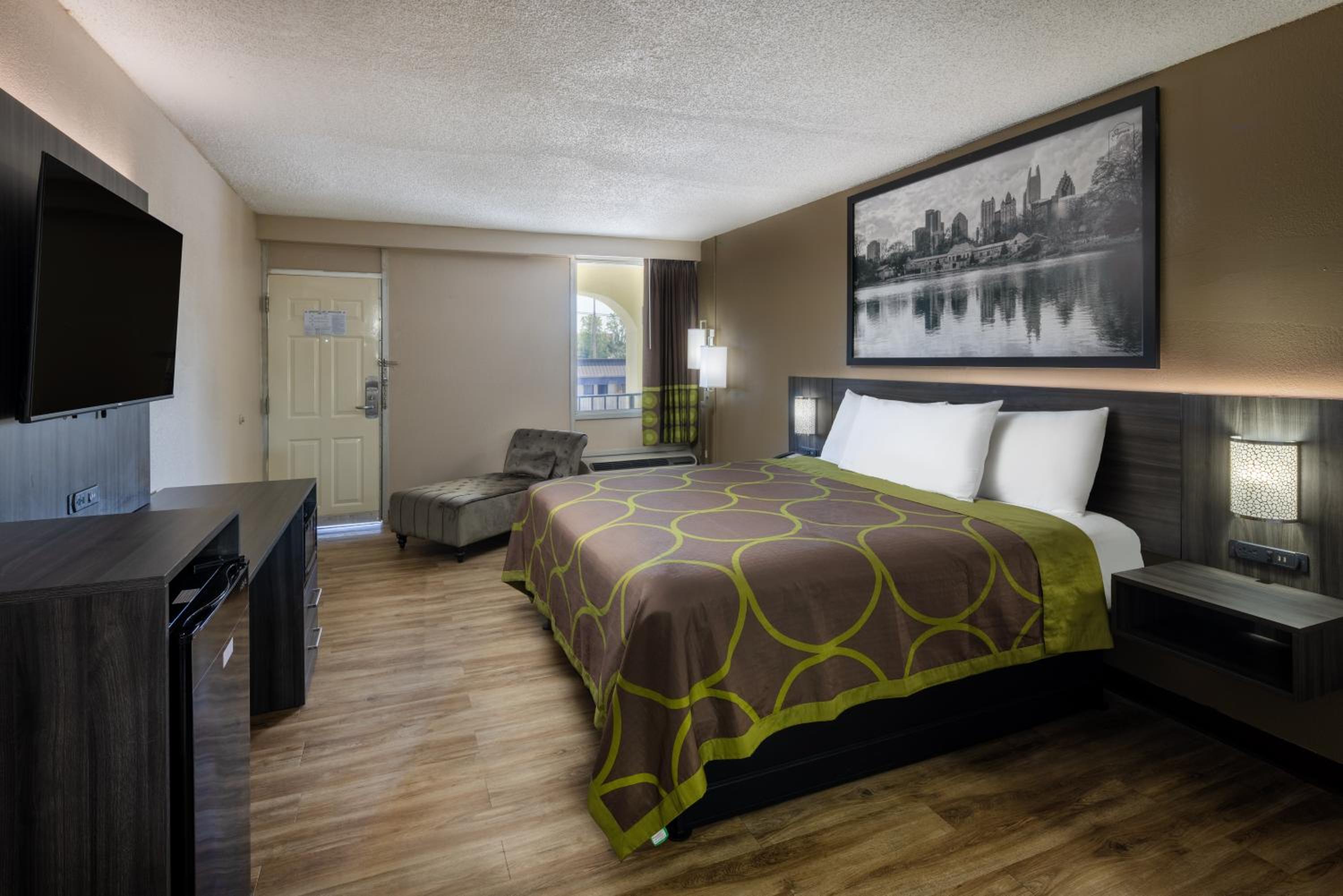King Room- Non-Smoking - Photo 3