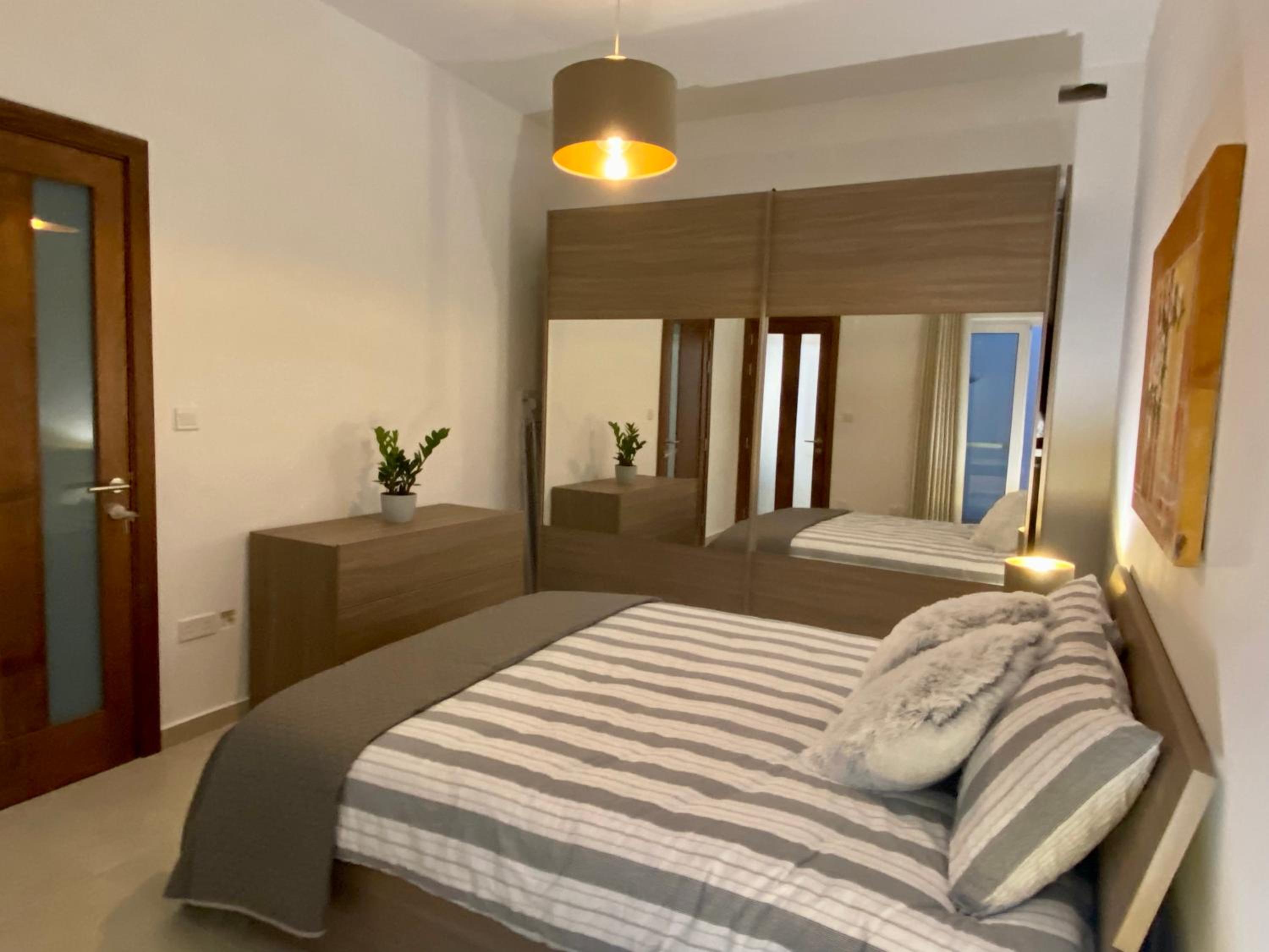 Deluxe Double Room With Shower