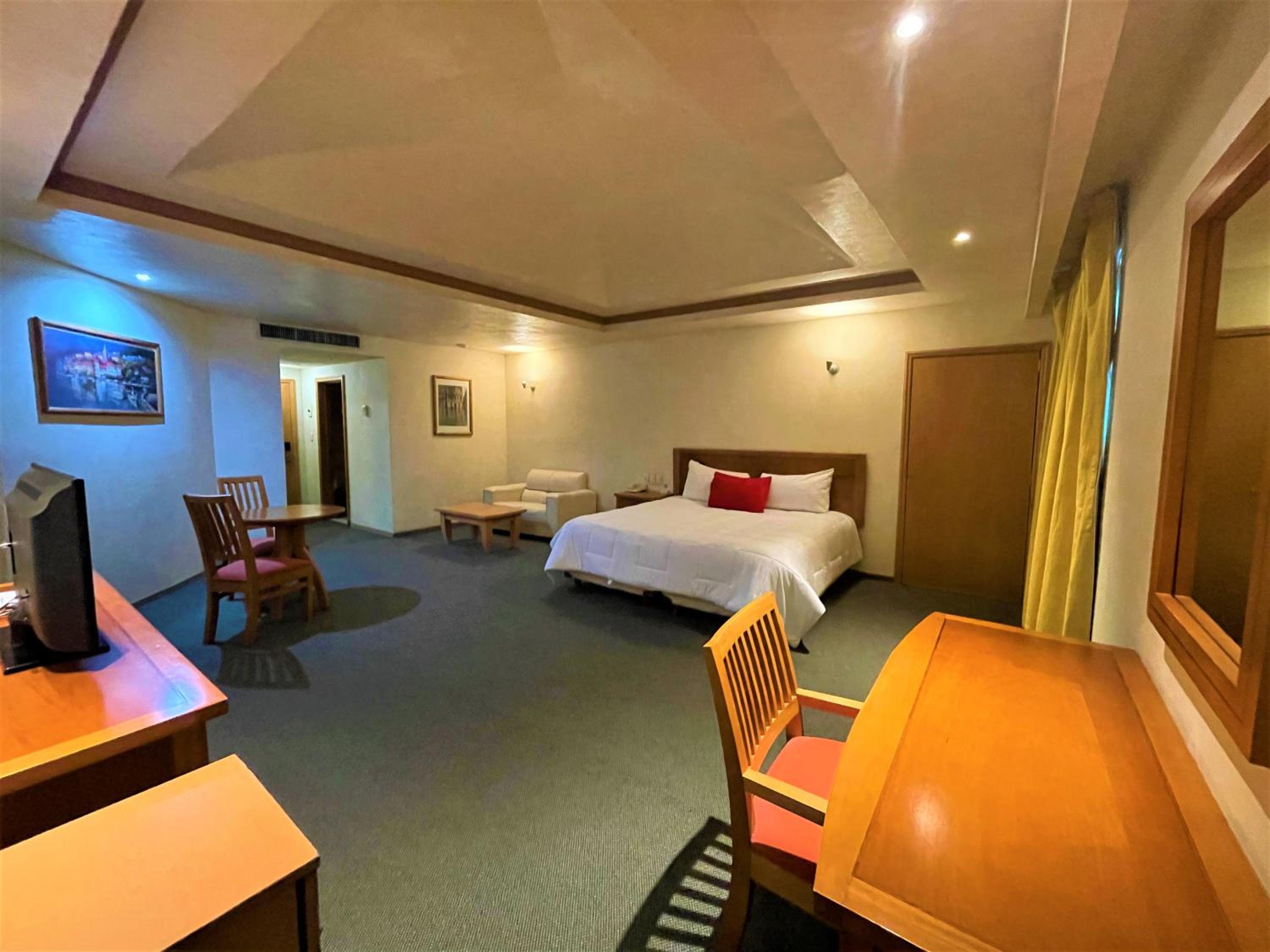 Superior King Room