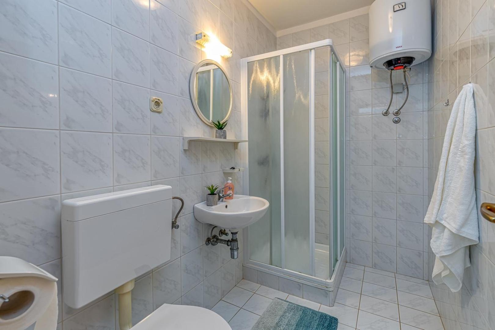 Standard Apartment - Photo 17