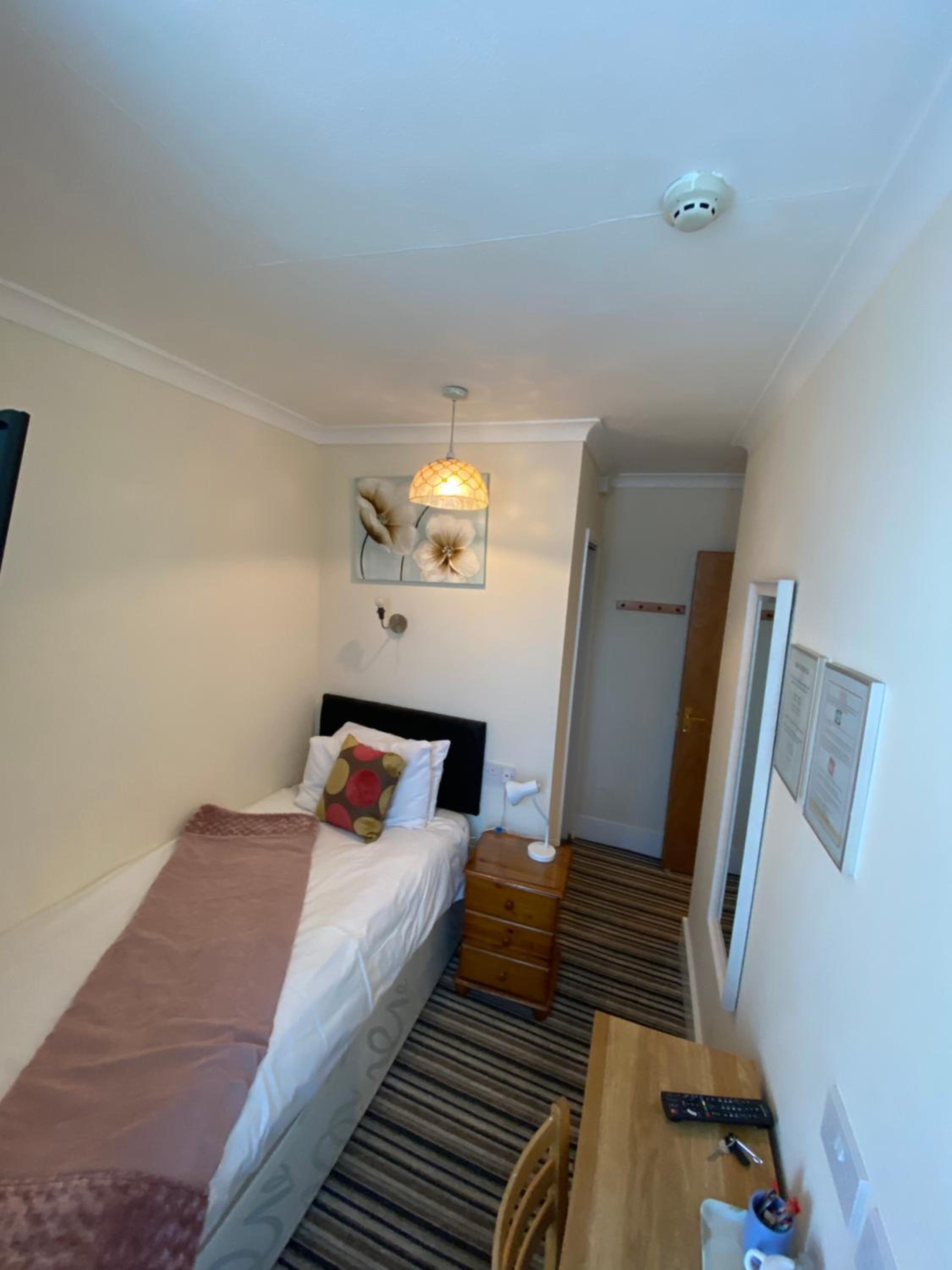 Single Room photo 1