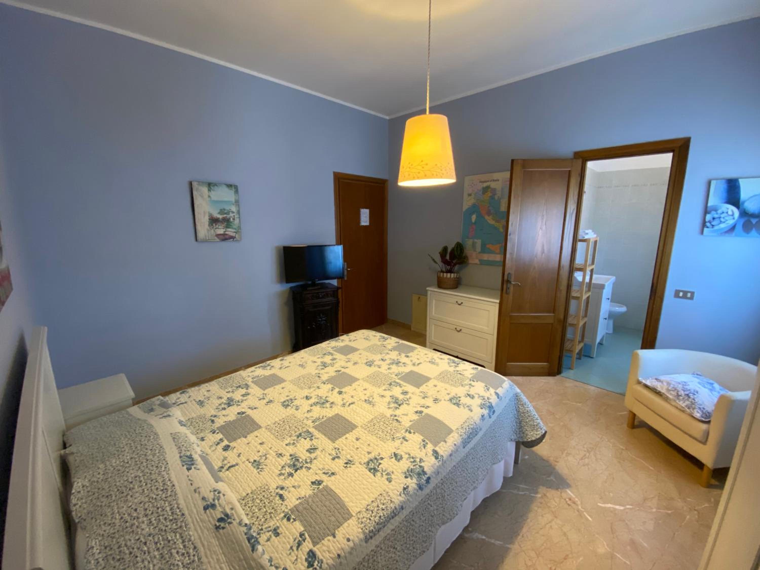 Double Room with Private Bathroom photo 1