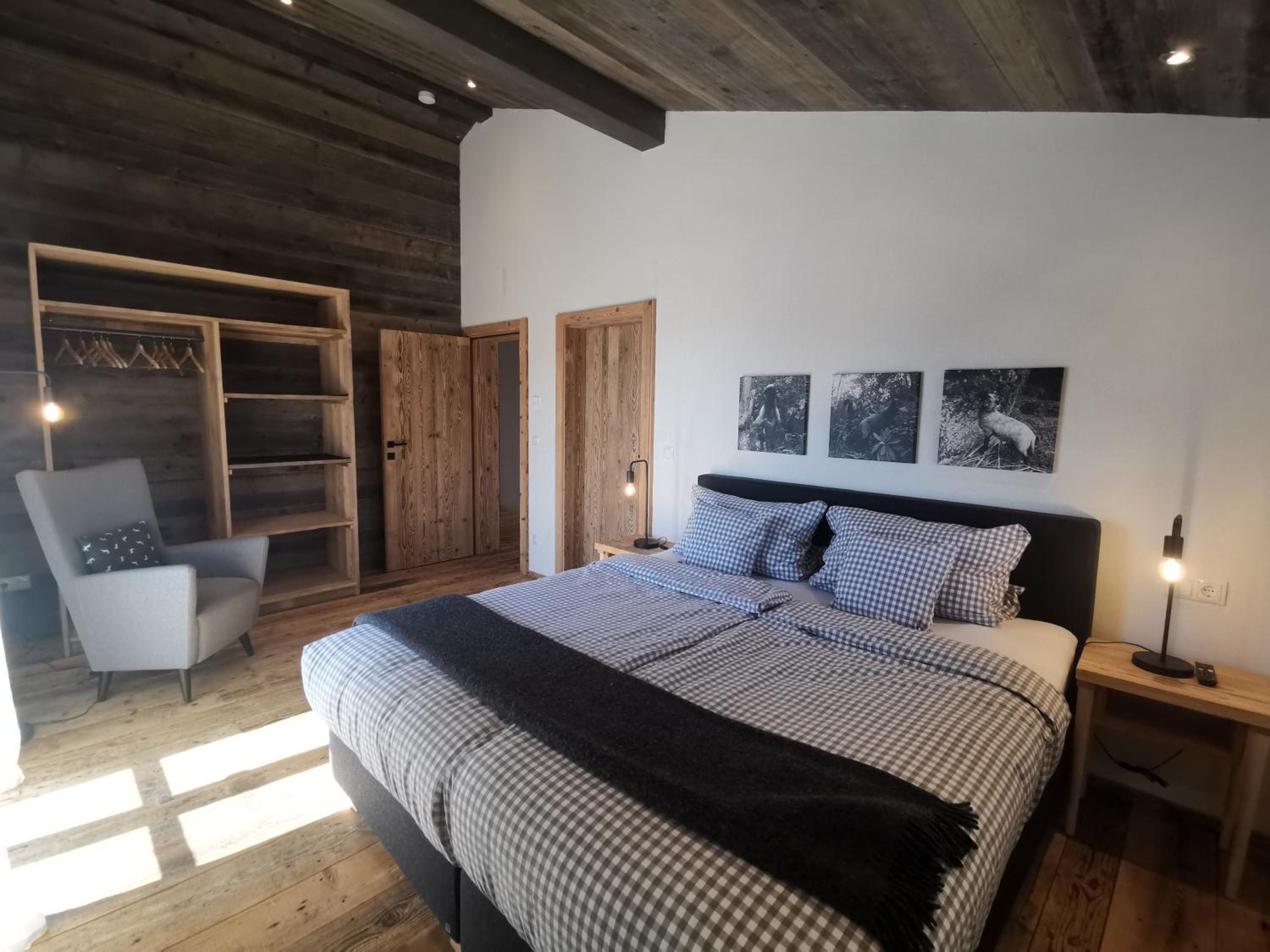 Three-Bedroom Chalet photo 1
