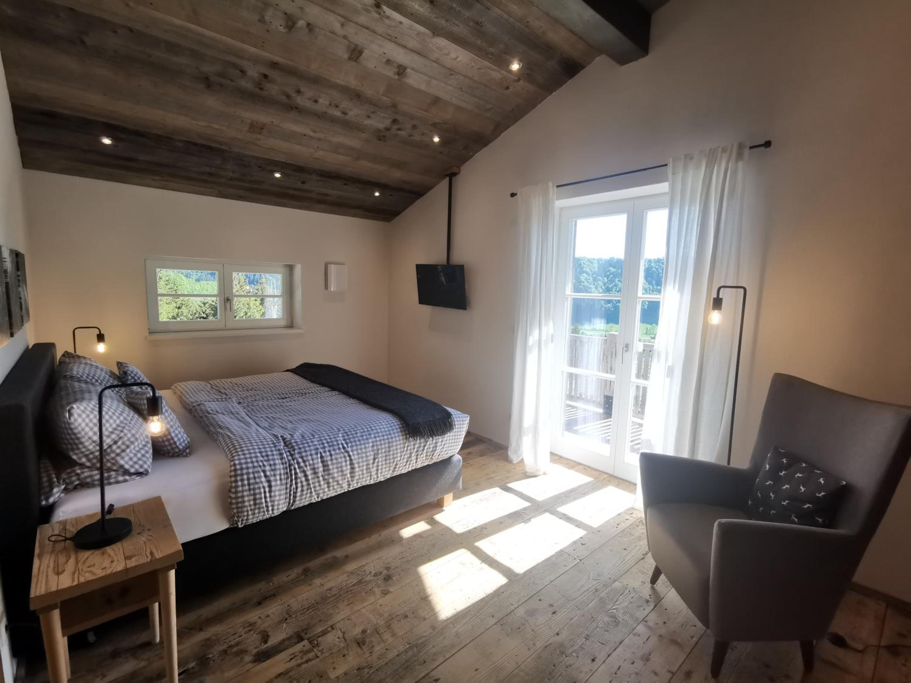 Three-Bedroom Chalet photo 3
