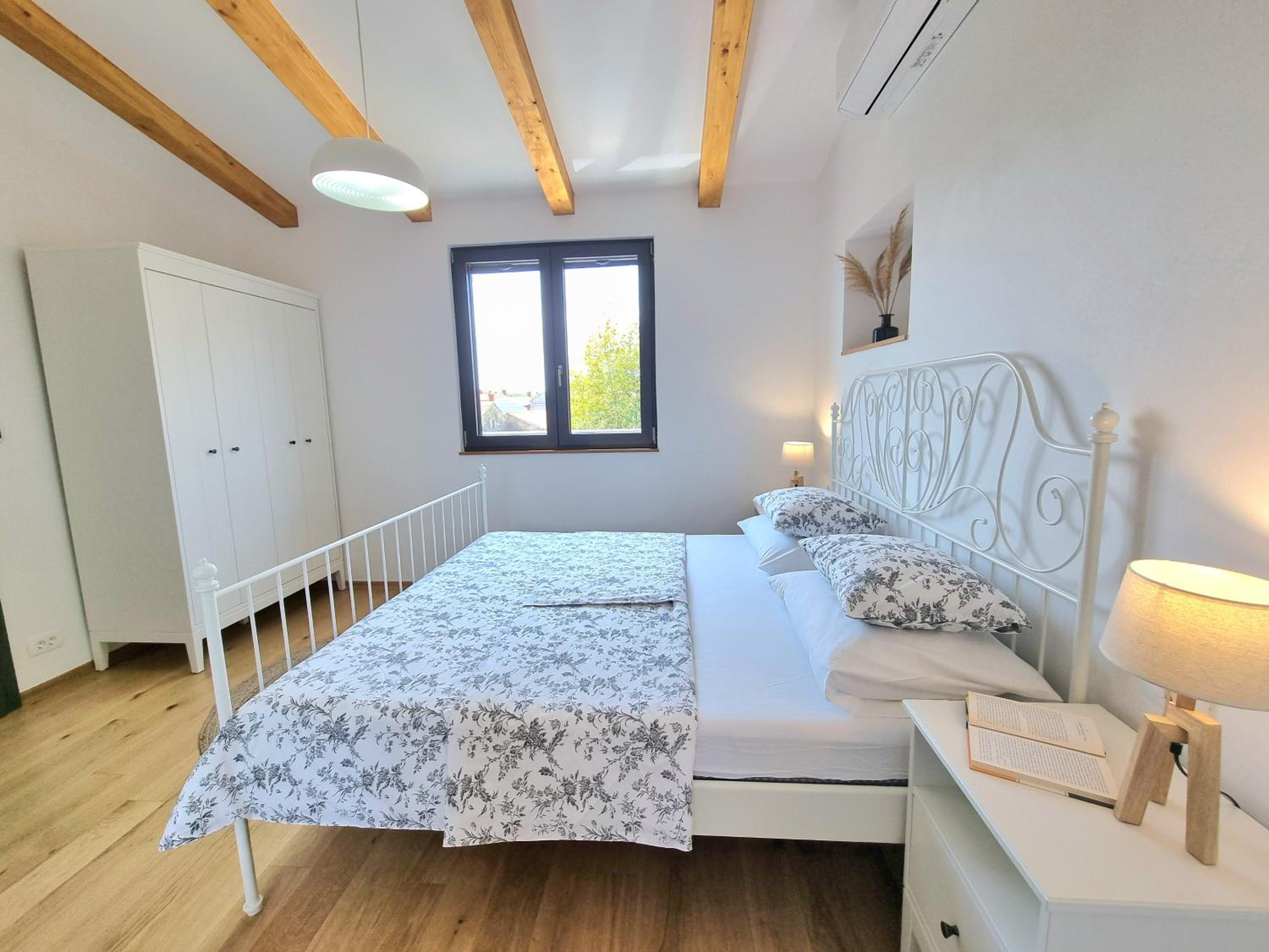 Villa photo 1
