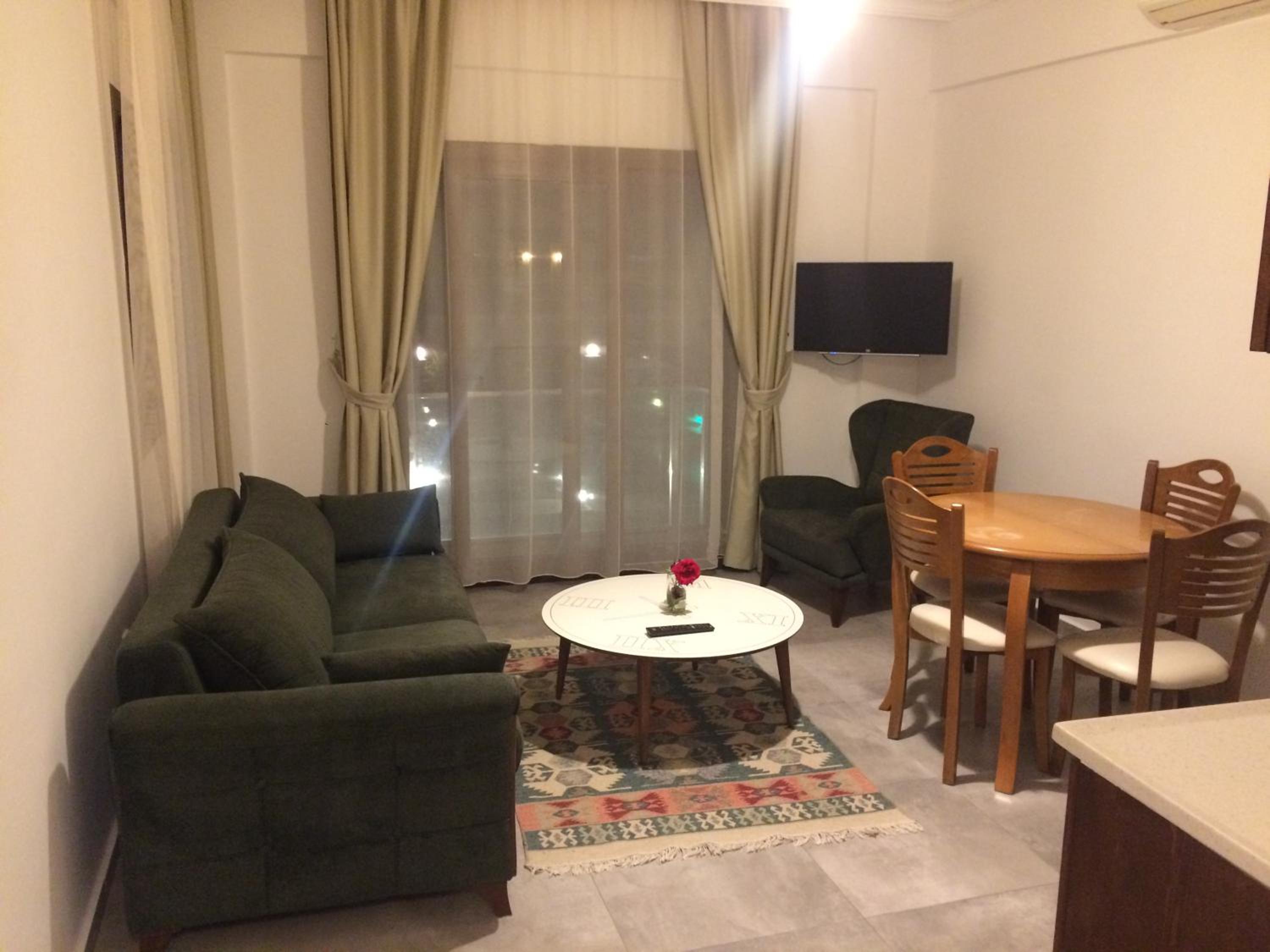Standard Family Room photo 1