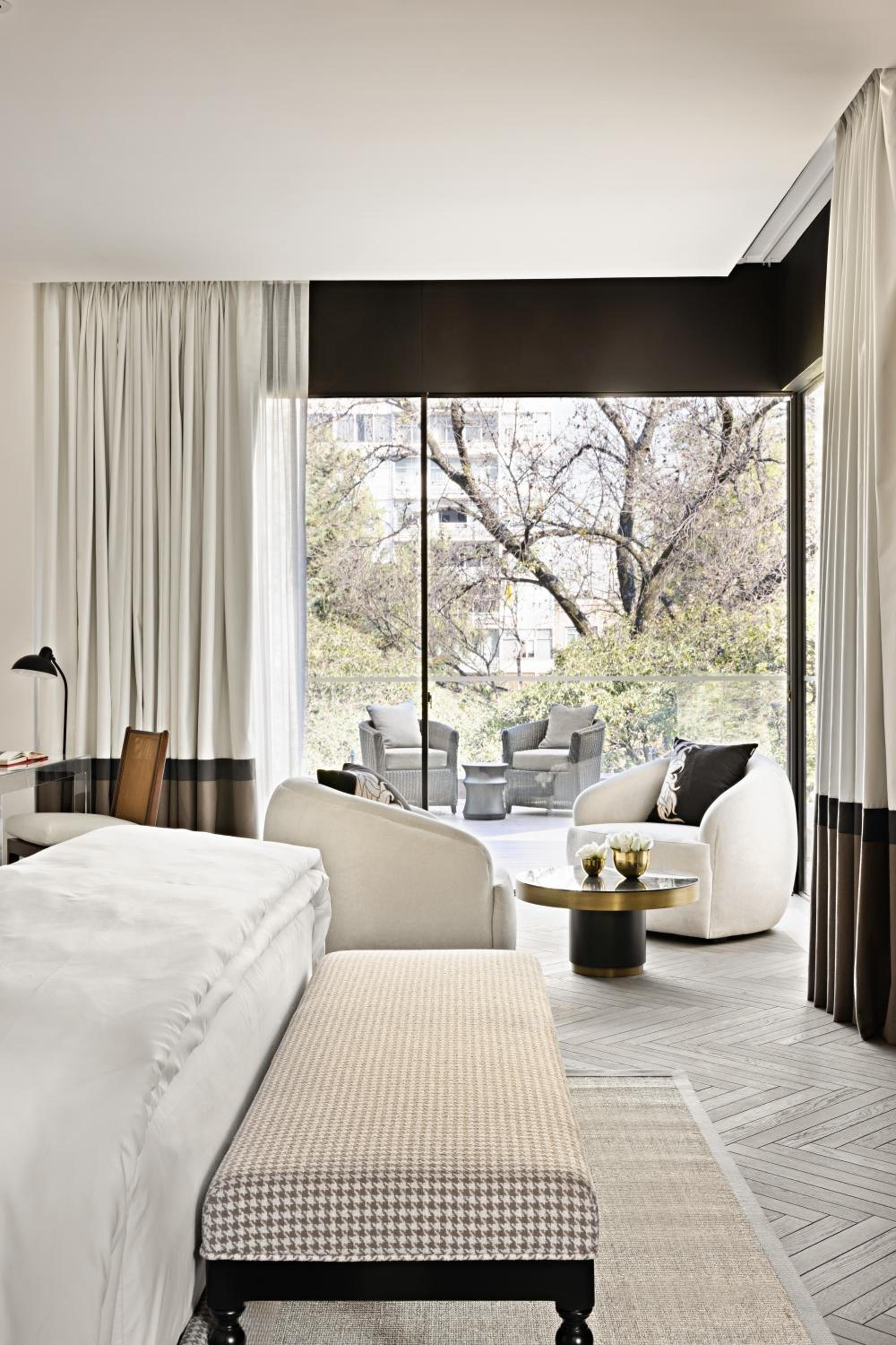Lincoln Park Suite photo 3