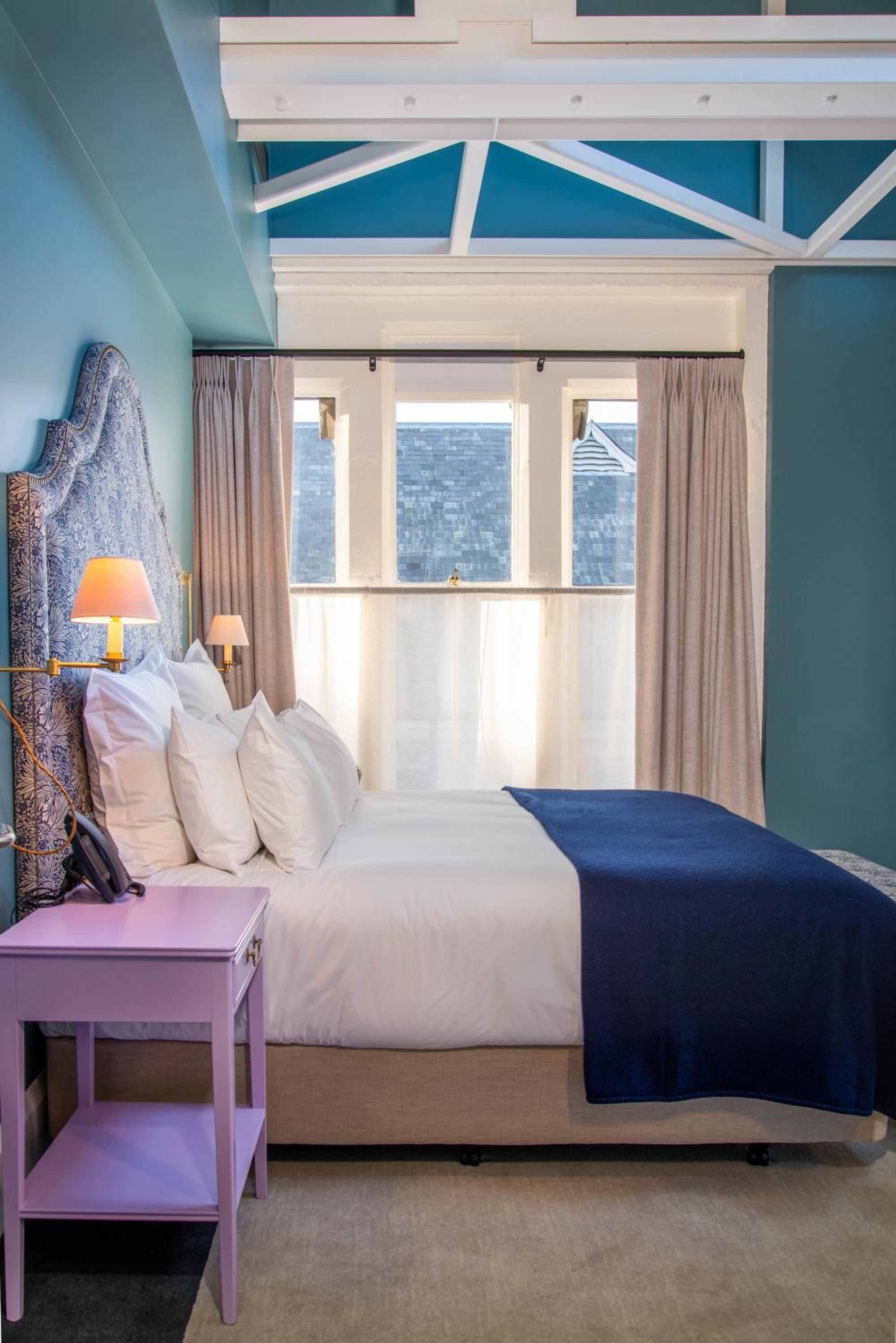 Prestige Skylight Room