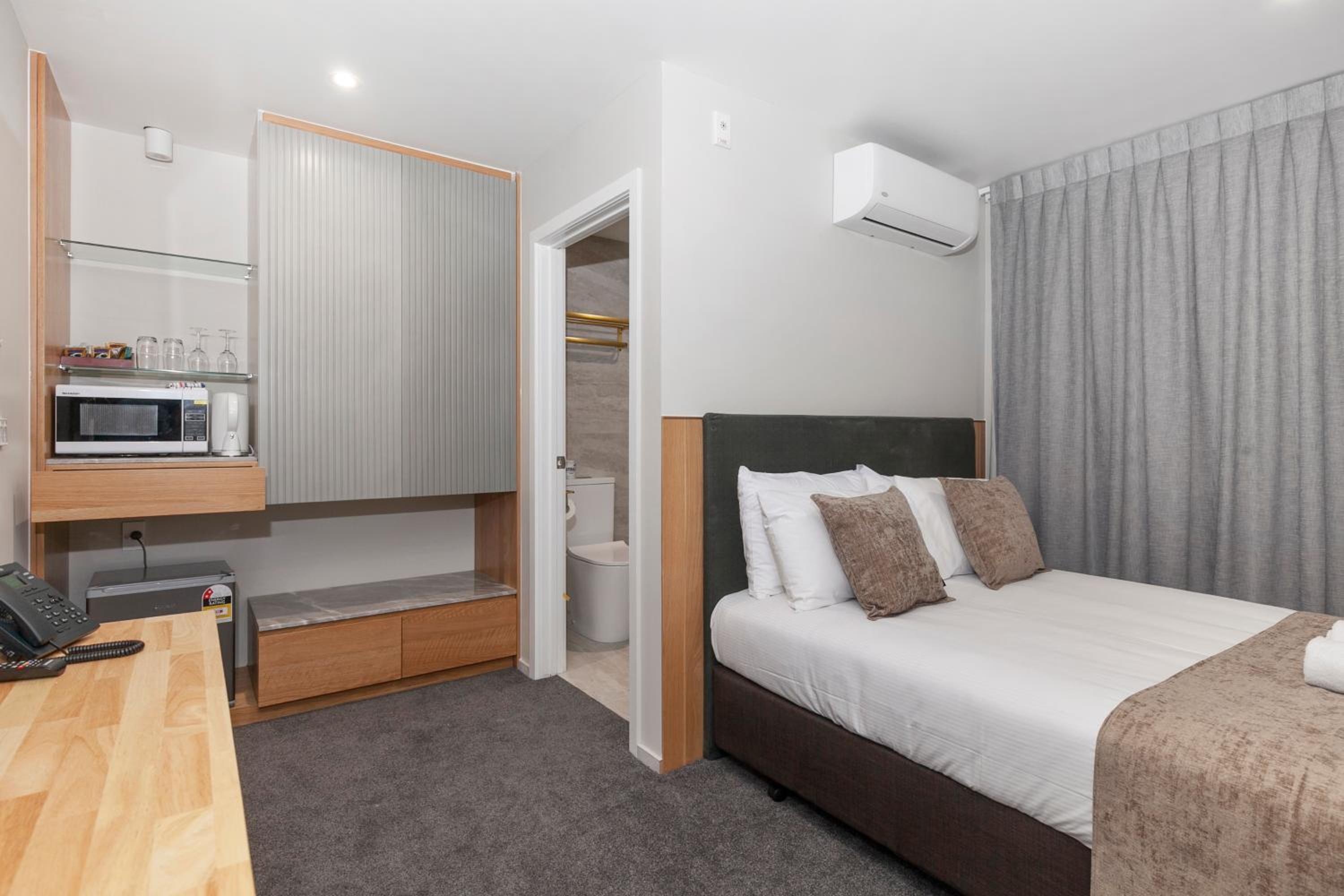 Double Room - Photo 1