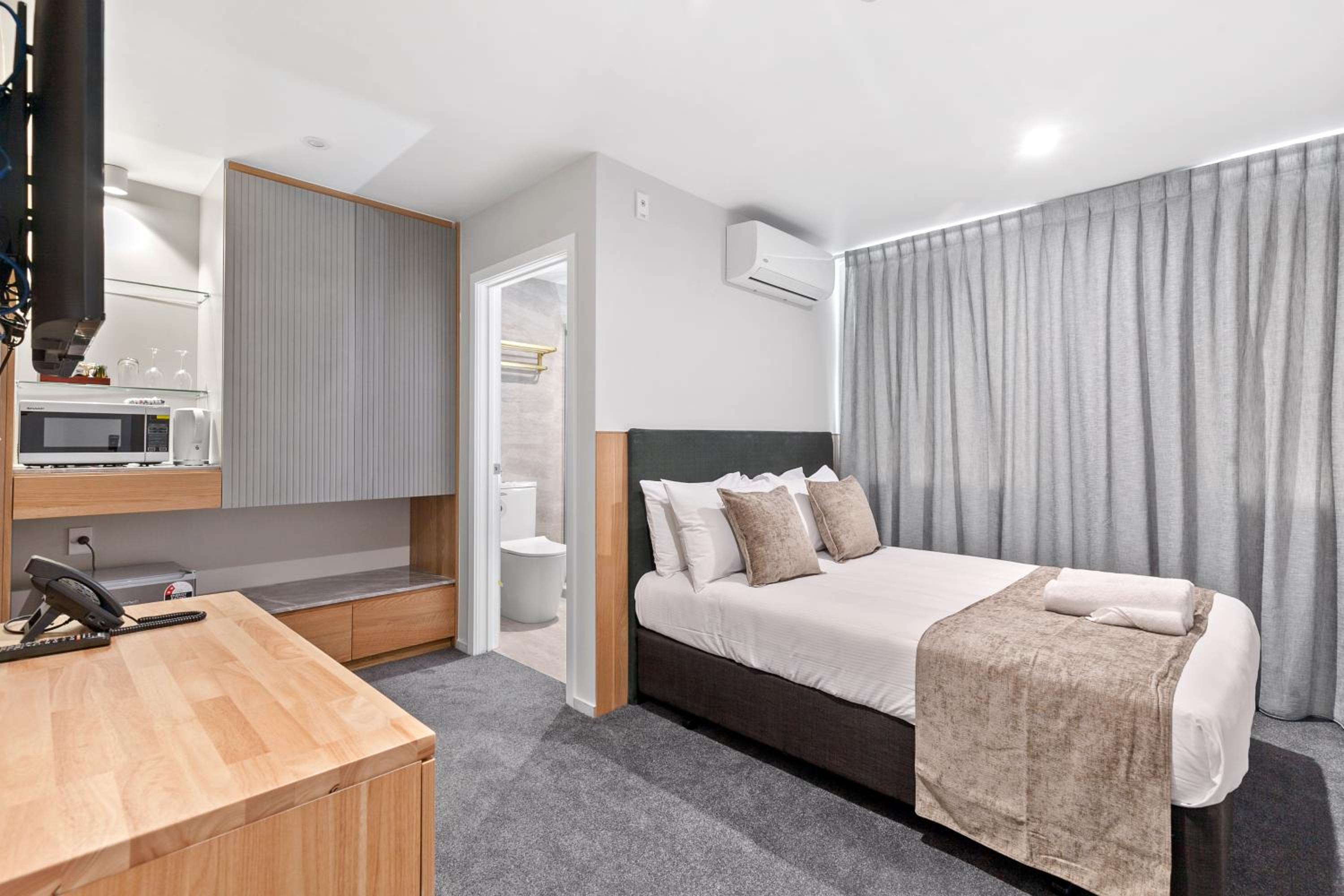 Double Room - Photo 3