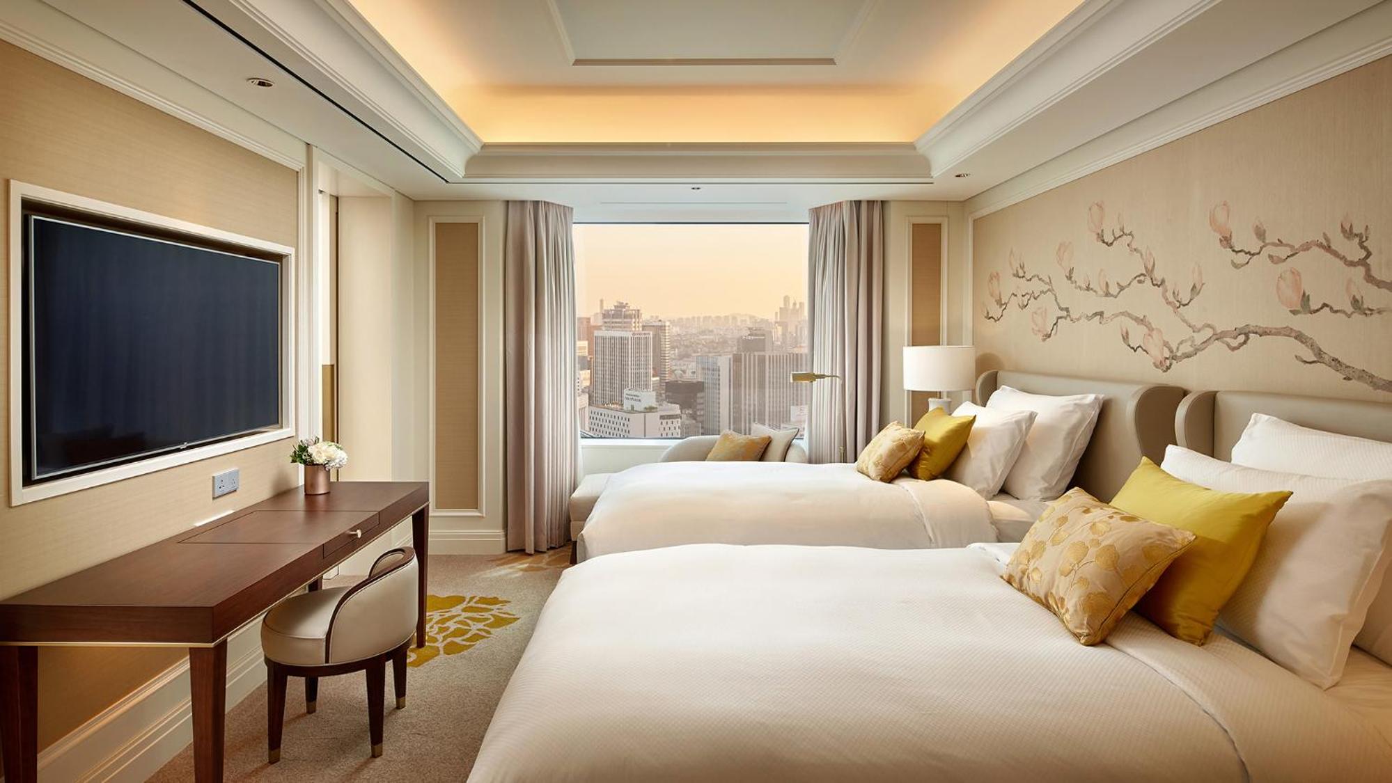 Executive Deluxe Suite Twin Room With 1 Extra Bed With Le Salon Access For 3