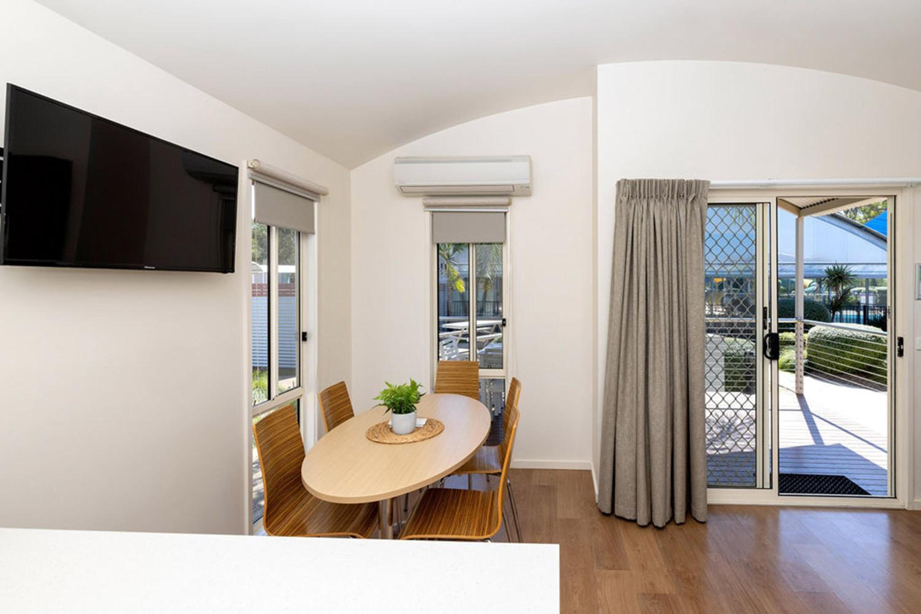 Three-Bedroom Villa photo 3