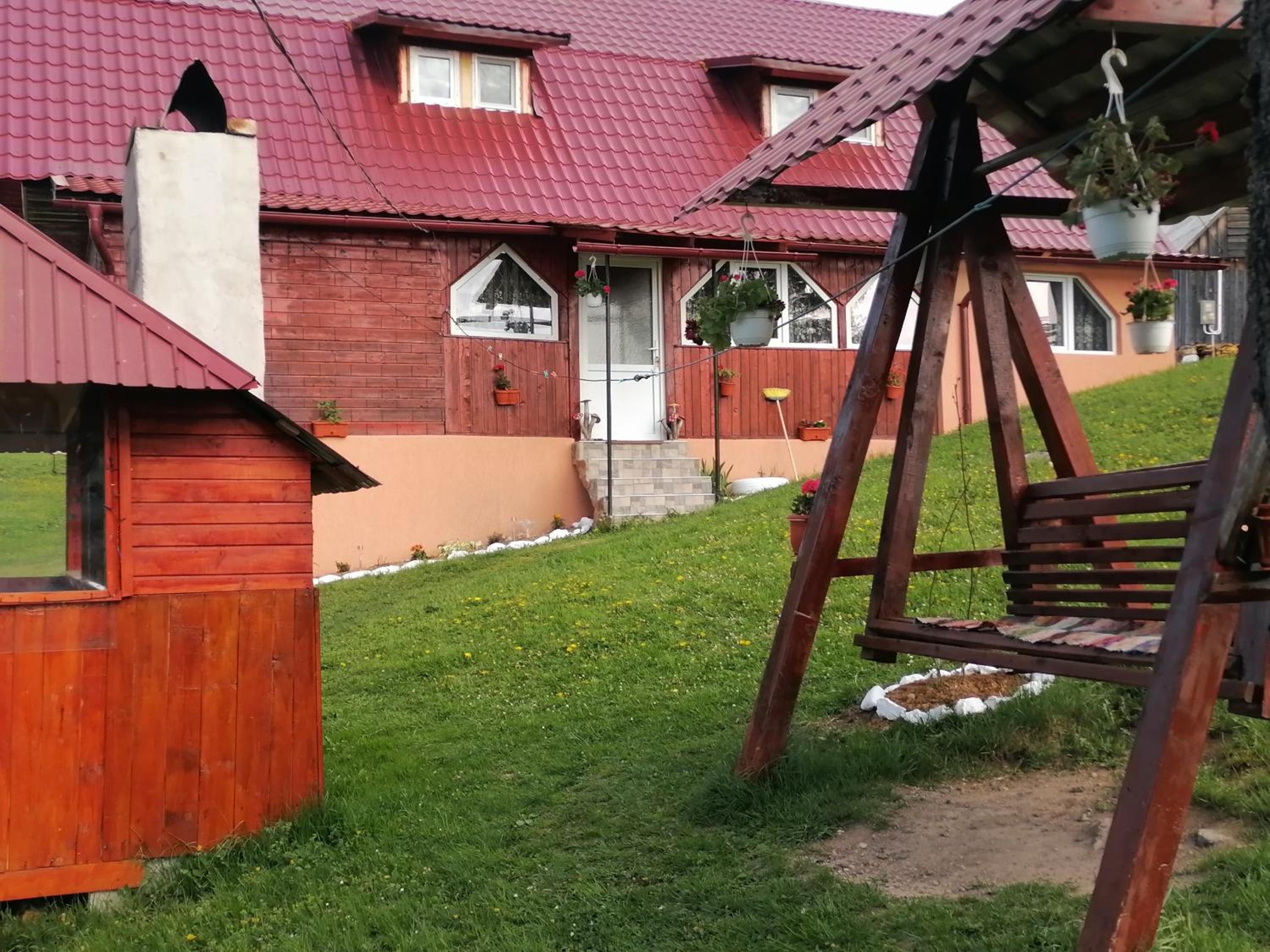 Three-Bedroom House - Photo 25